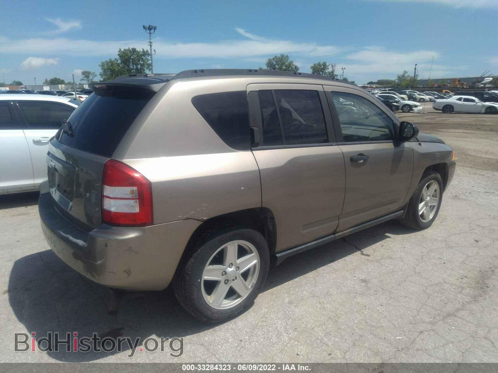 2007 JEEP COMPASS - VIN: 1J8FF47W27D141092 - Фото 4
