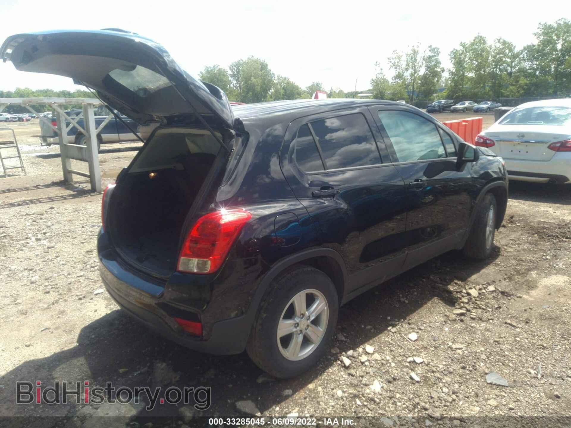 2019 CHEVROLET TRAX - VIN: 3GNCJKSB3KL228740 - Photo 4