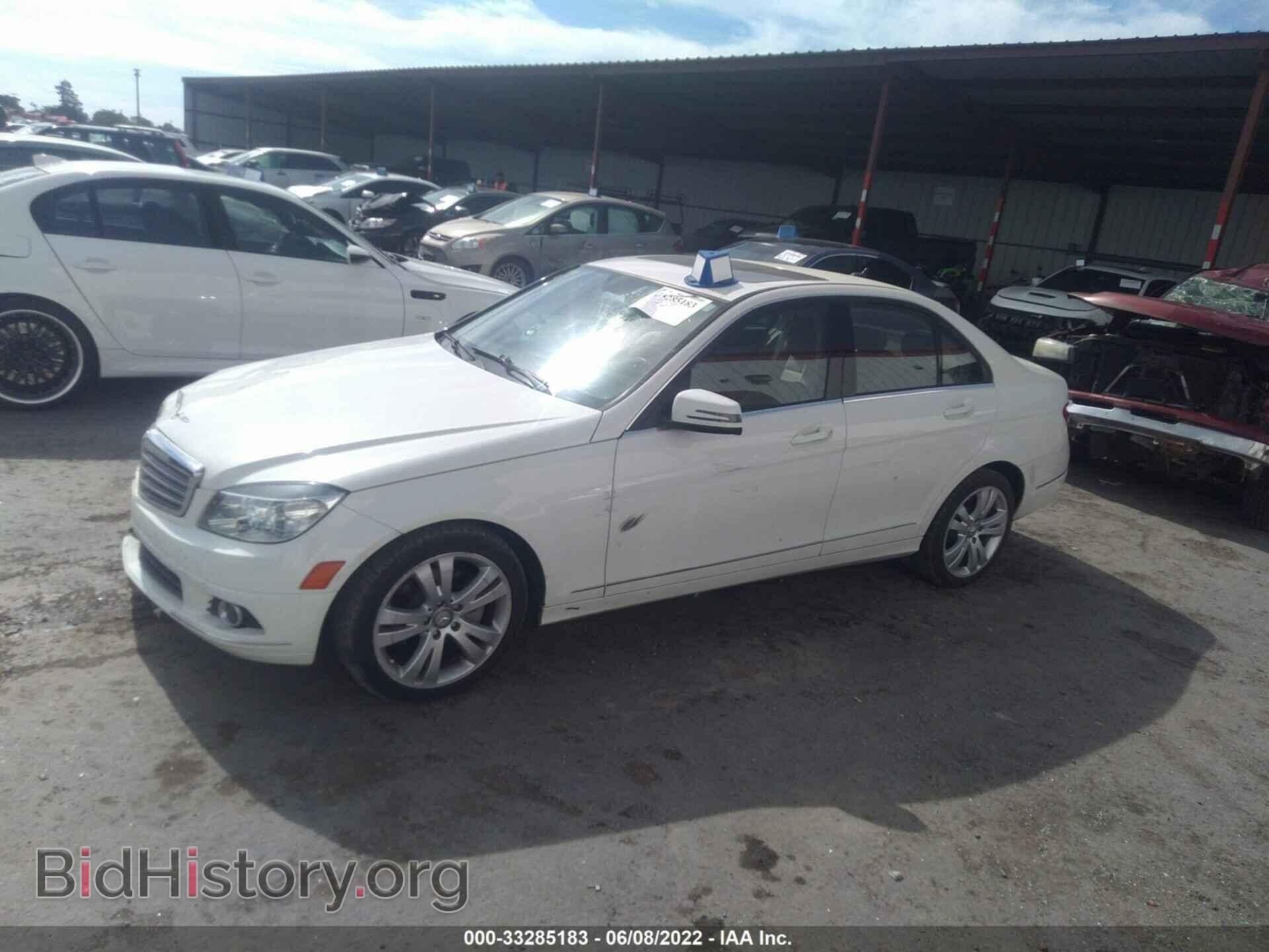 2011 MERCEDES-BENZ C-CLASS - VIN: WDDGF5EB4BR141176 - Фото 2
