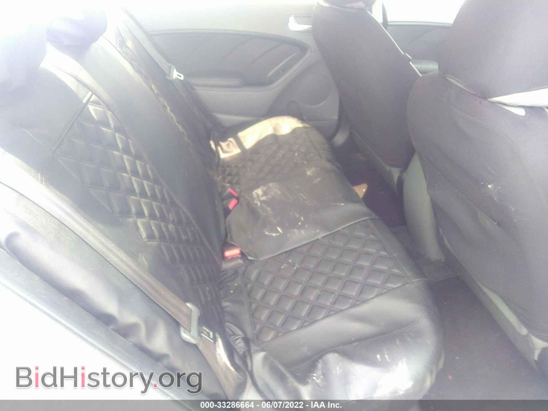 2017 KIA FORTE - VIN: 3KPFK4A79HE084782 - Photo 8