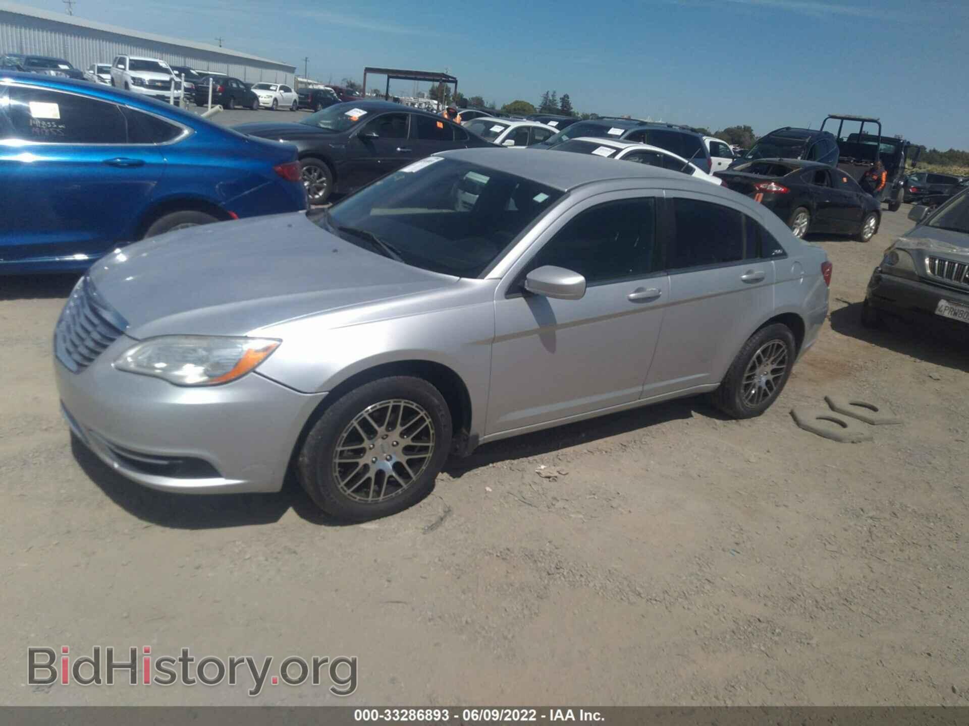 2012 CHRYSLER 200 - VIN: 1C3CCBBB4CN121401 - Фото 2