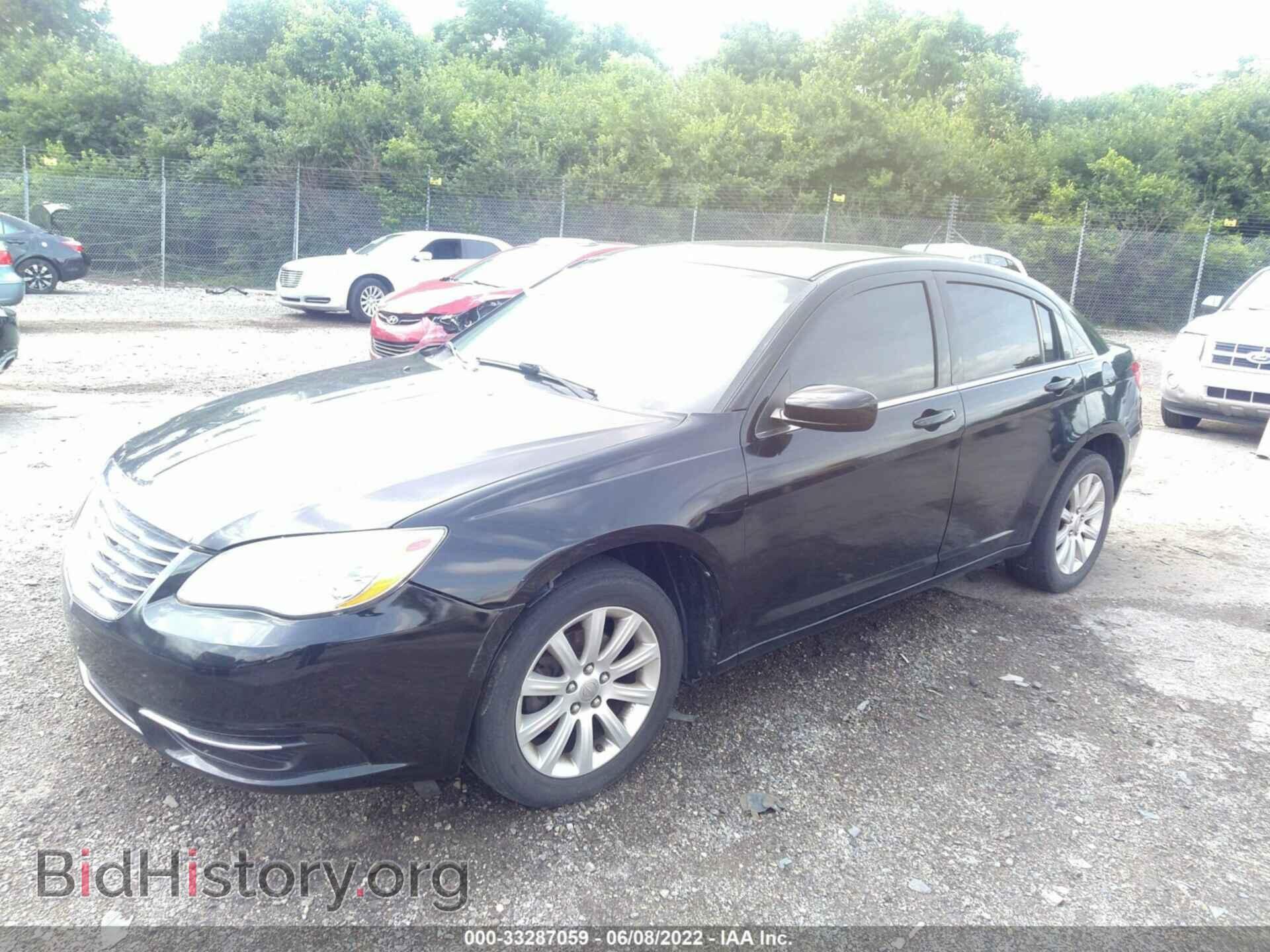 2012 CHRYSLER 200 - VIN: 1C3CCBBB1CN106807 - Фото 2