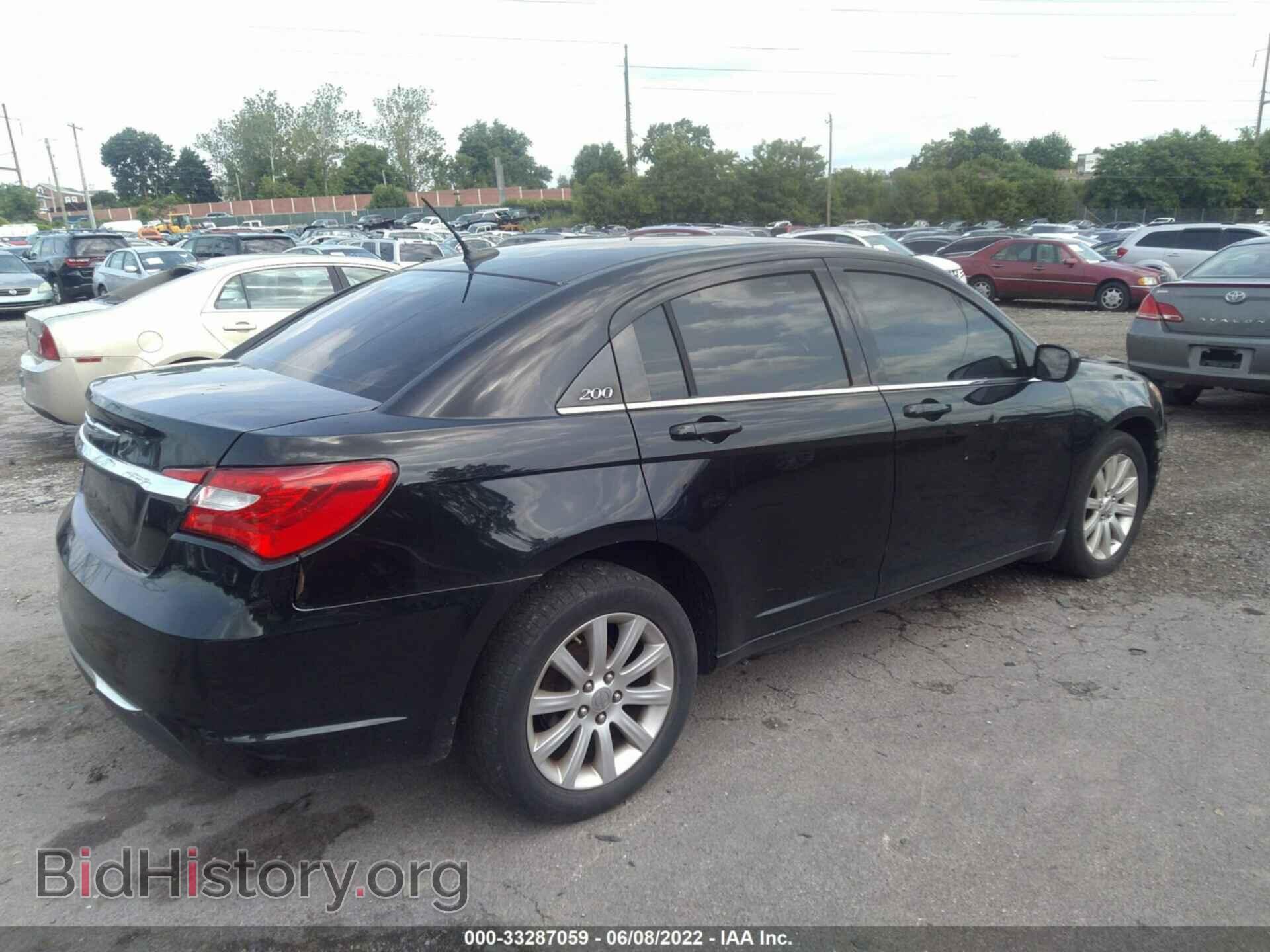 2012 CHRYSLER 200 - VIN: 1C3CCBBB1CN106807 - Фото 4