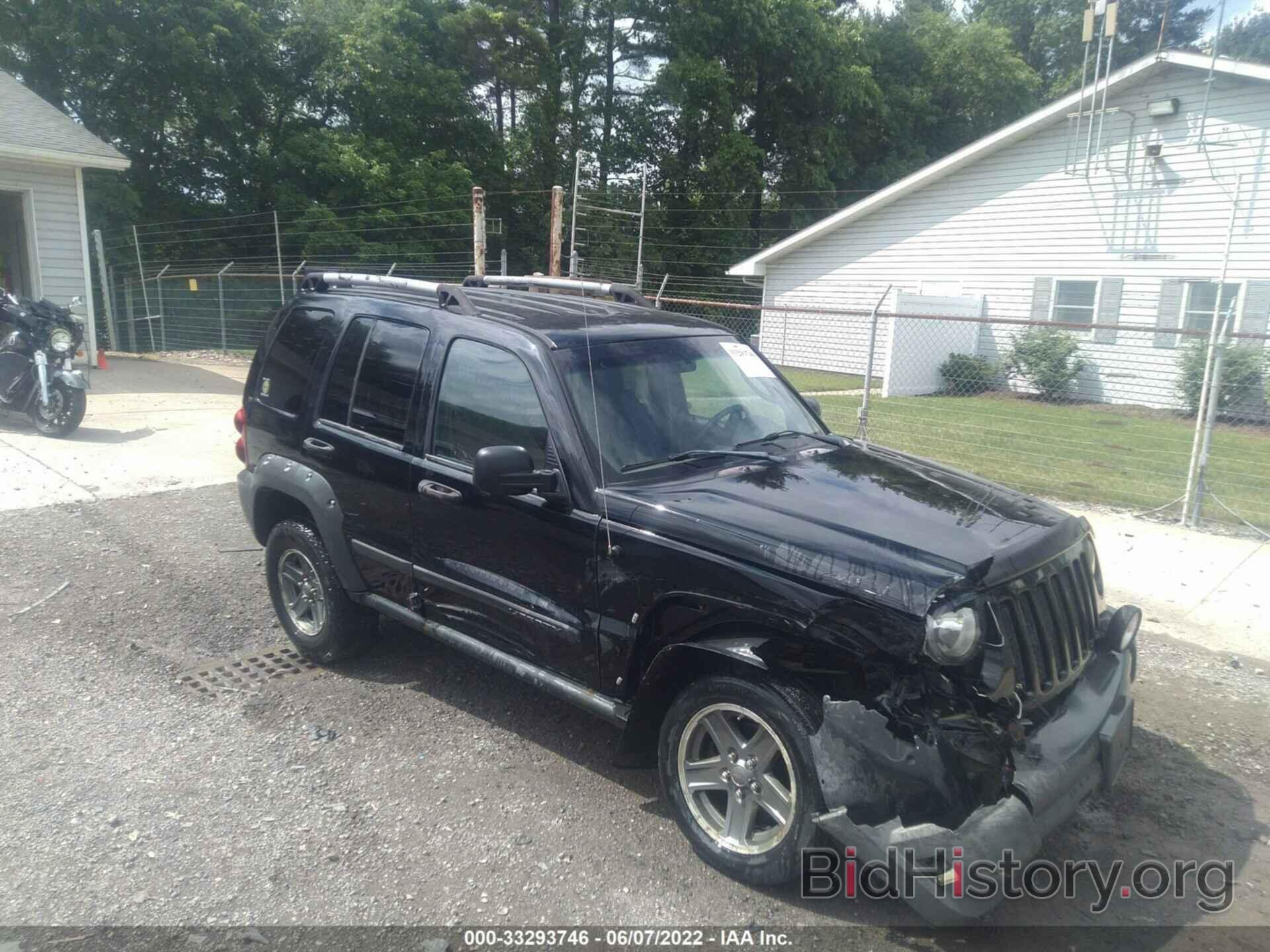 Photo 1J4GL38K56W273707 - JEEP LIBERTY 2006