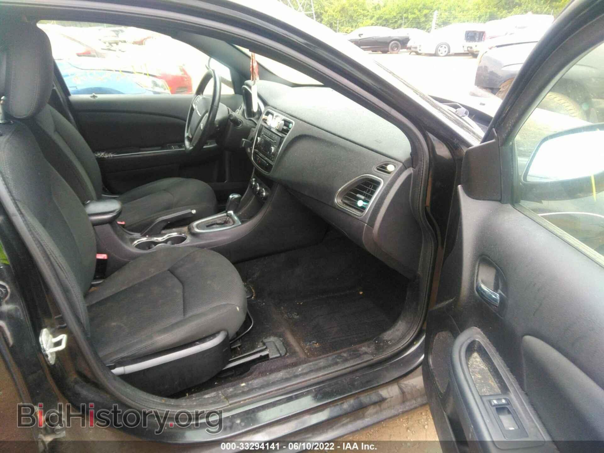 2012 CHRYSLER 200 - VIN: 1C3CCBBBXCN134573 - Фото 5