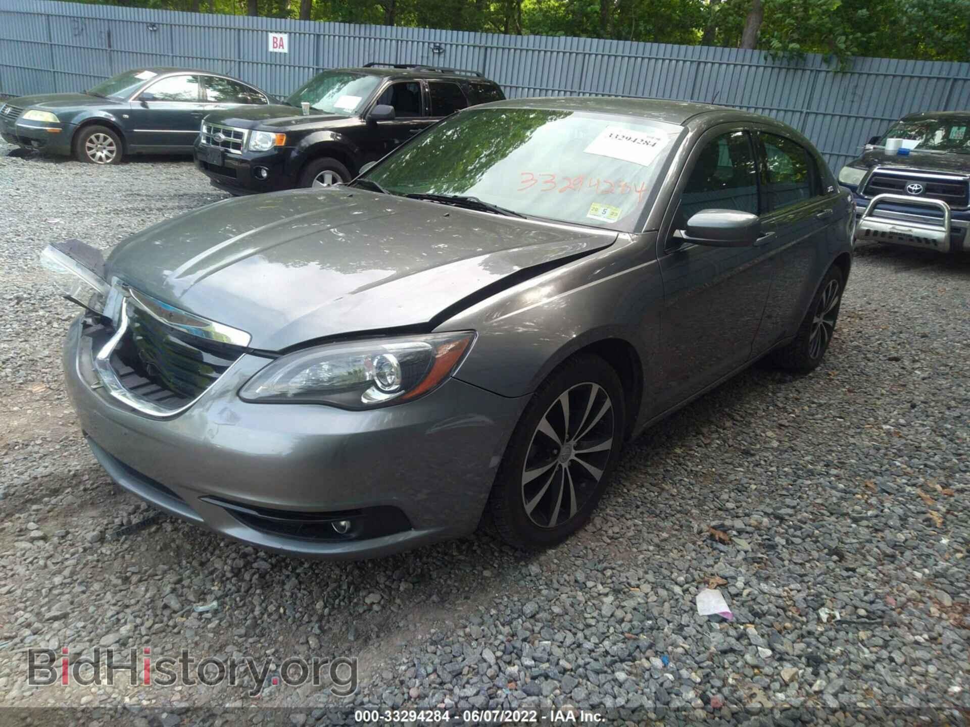 2012 CHRYSLER 200 - VIN: 1C3CCBBG0CN249579 - Фото 2