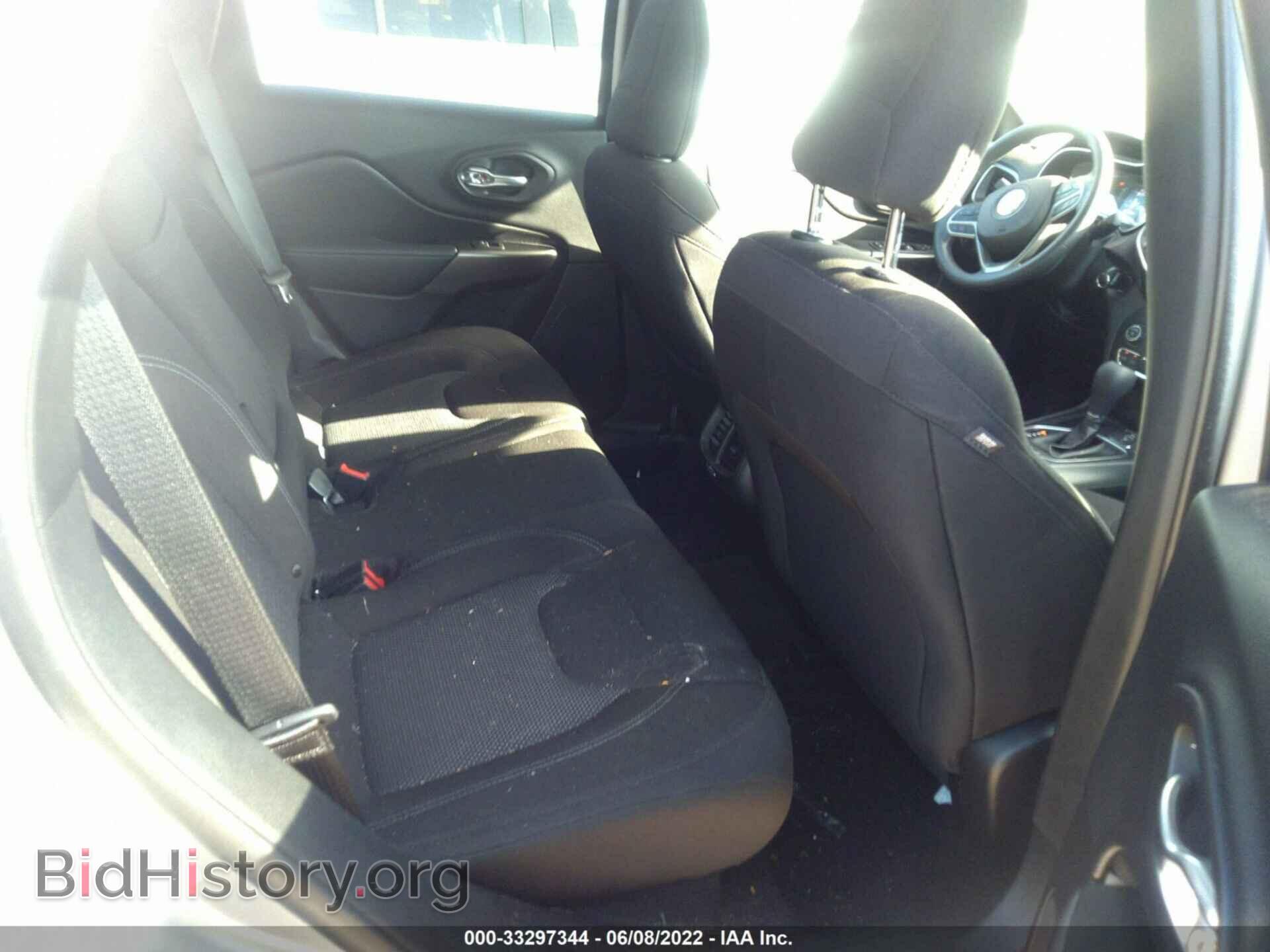2019 JEEP CHEROKEE - VIN: 1C4PJLCB6KD290296 - Фото 8