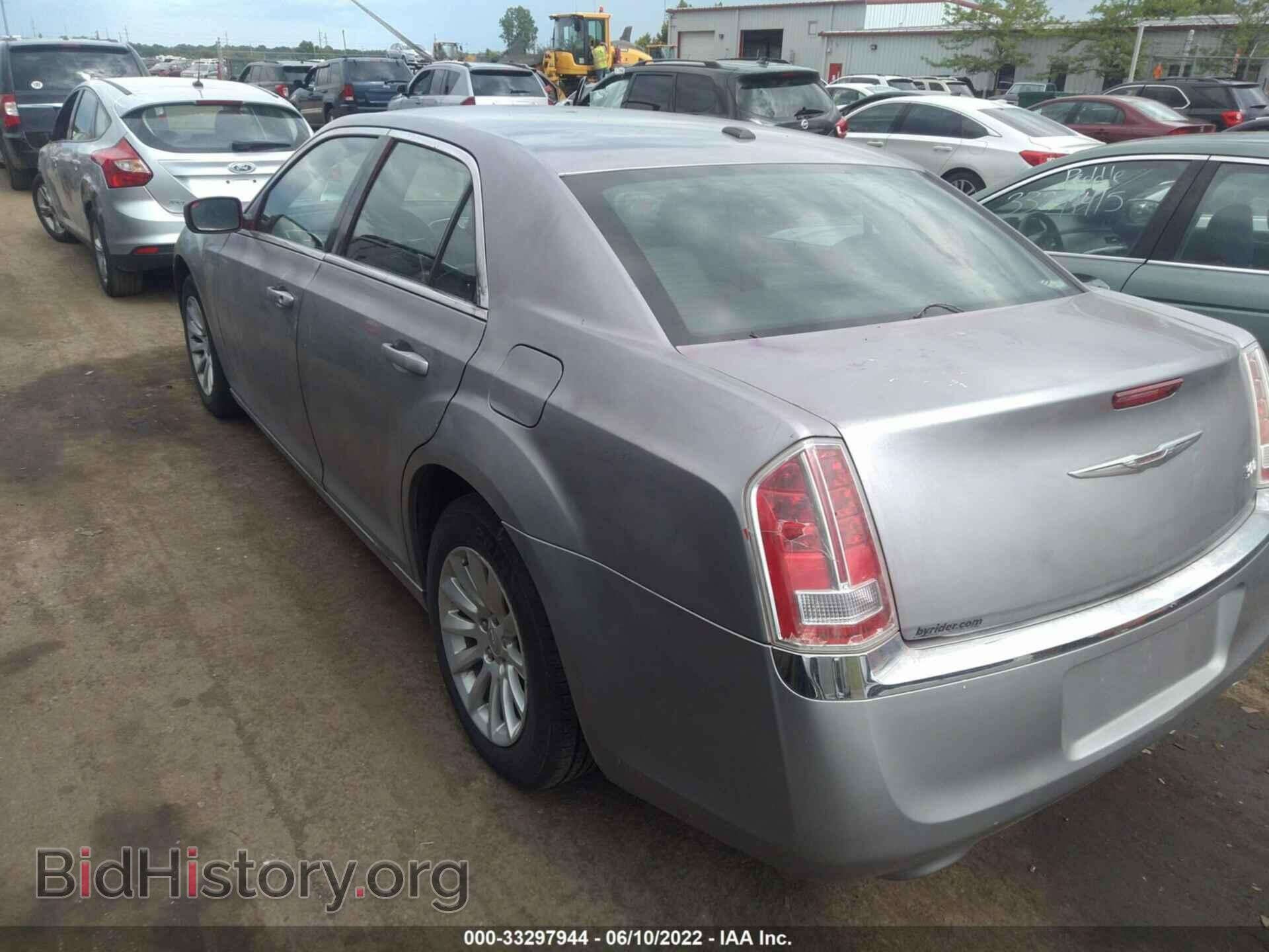 2013 CHRYSLER 300 - VIN: 2C3CCAAG0DH608936 - Photo 3