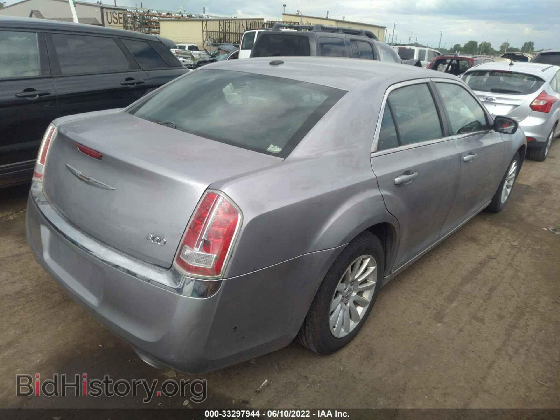 2013 CHRYSLER 300 - VIN: 2C3CCAAG0DH608936 - Photo 4