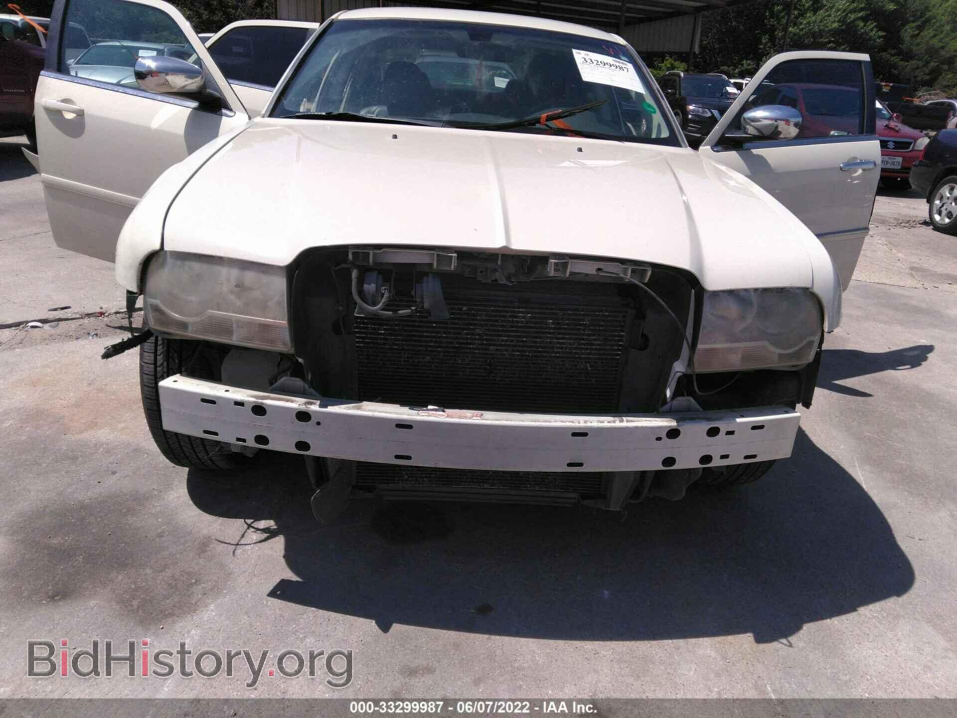 2010 CHRYSLER 300 - VIN: 2C3CA5CV6AH325378 - Фото 6
