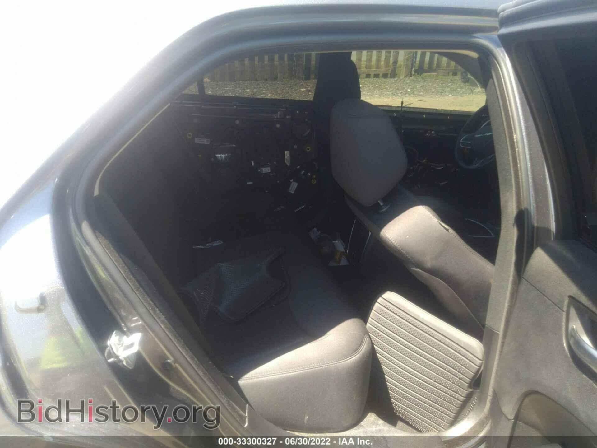 2019 CHRYSLER 300 - VIN: 2C3CCAAG7KH601706 - Фото 8