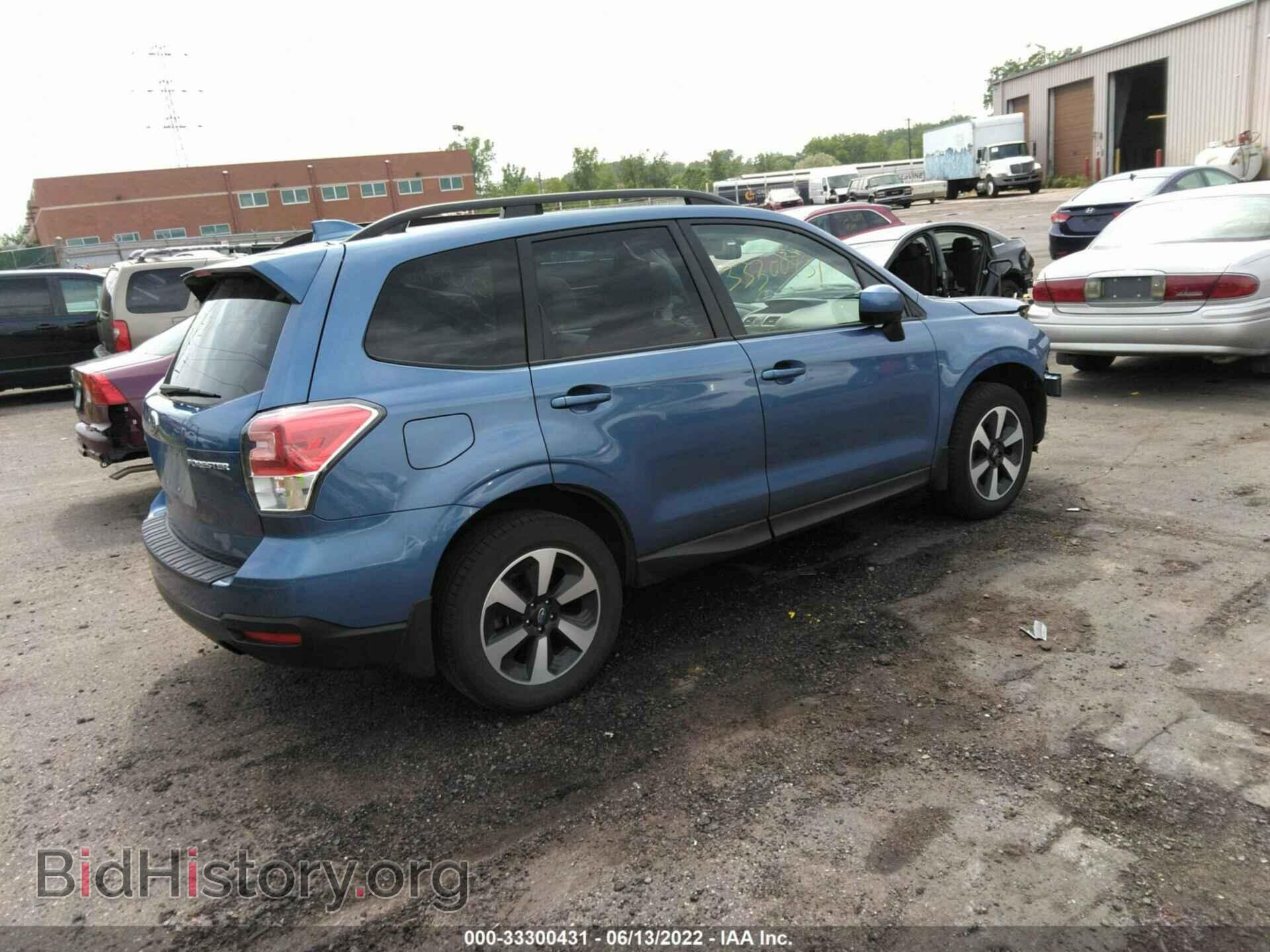 2018 SUBARU FORESTER - VIN: JF2SJAEC6JH582933 - Фото 4