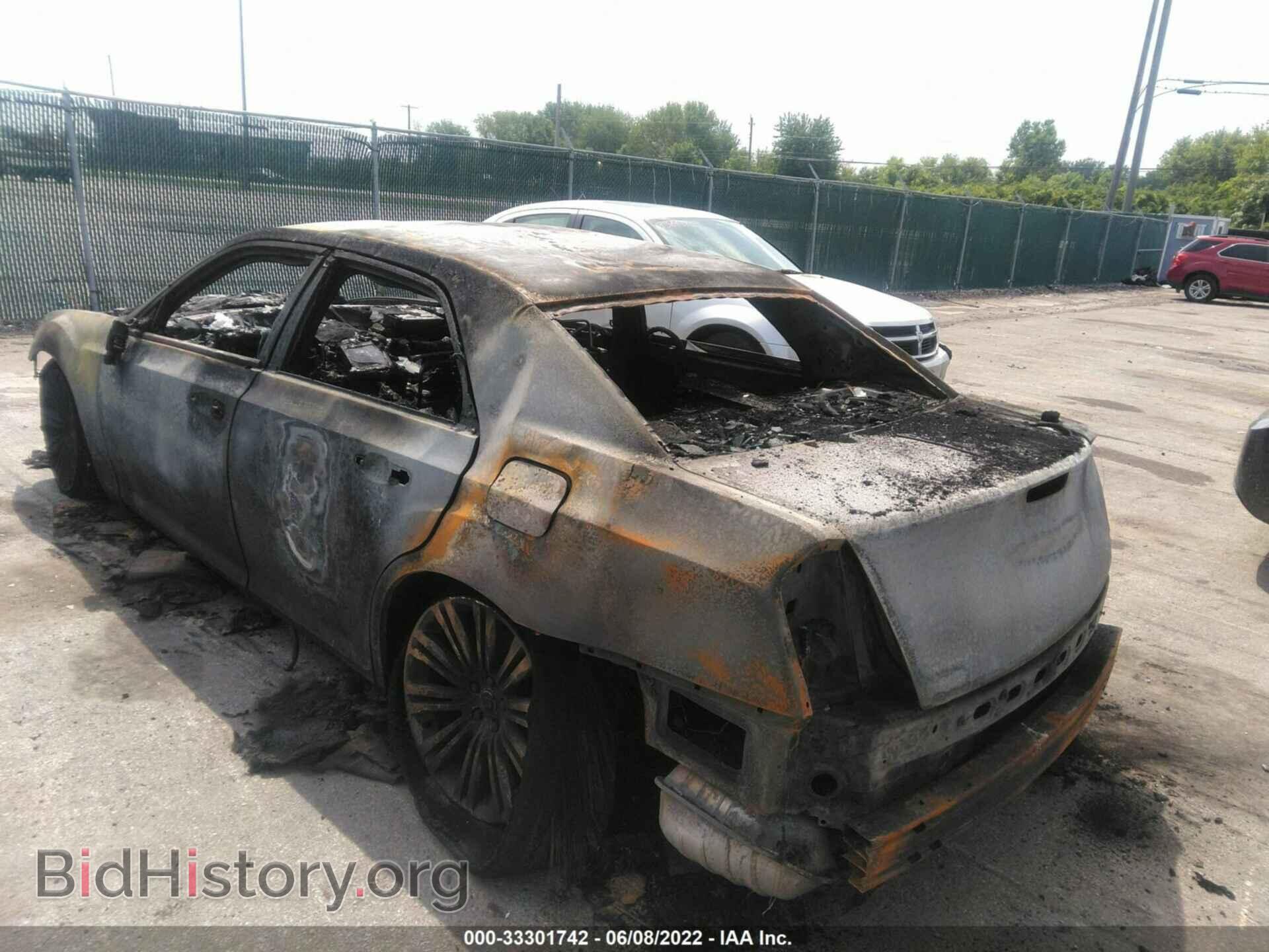 2012 CHRYSLER 300 - VIN: 2C3CCABG0CH209764 - Фото 3