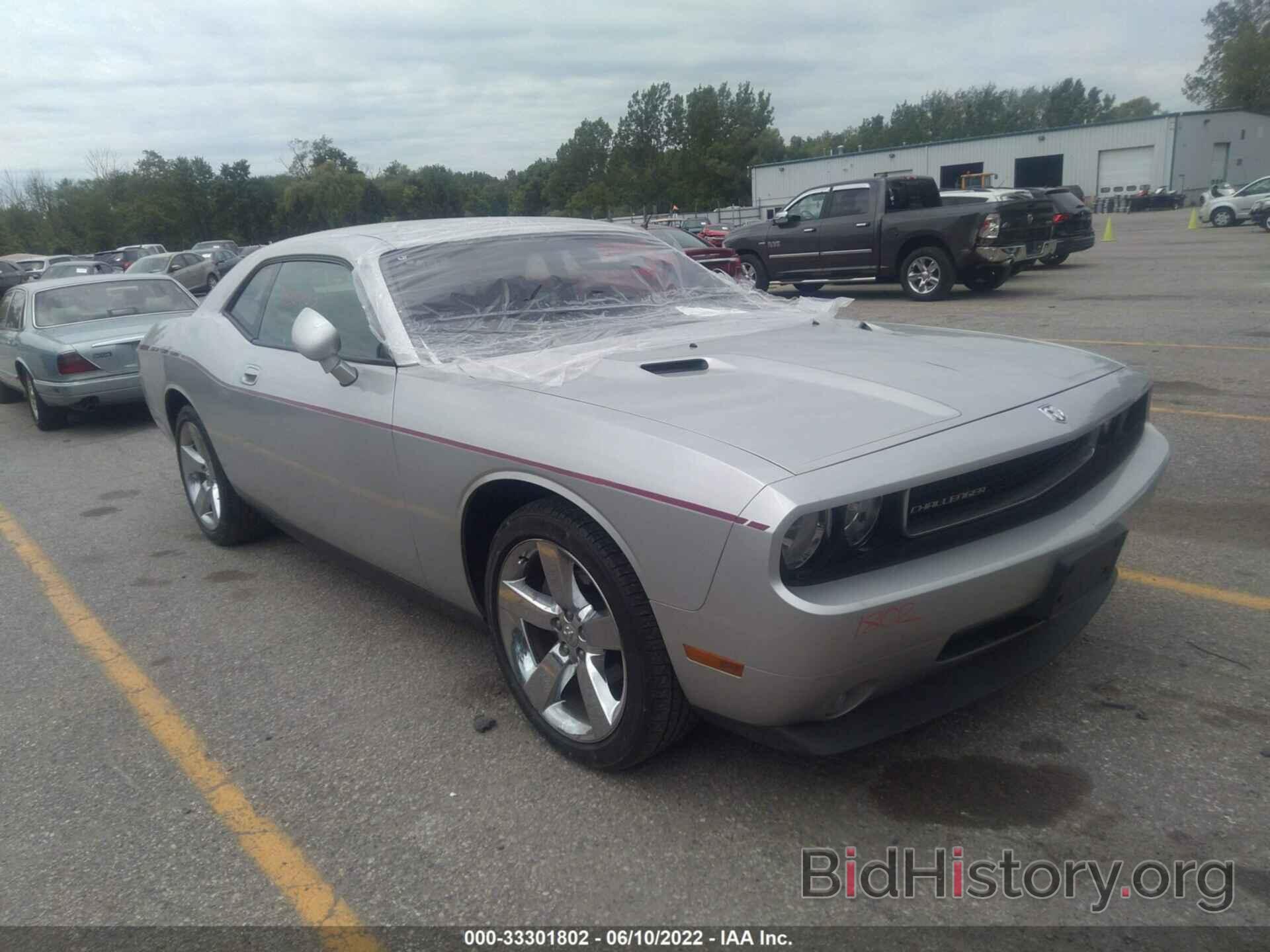 Photo 2B3LJ44V19H522881 - DODGE CHALLENGER 2009