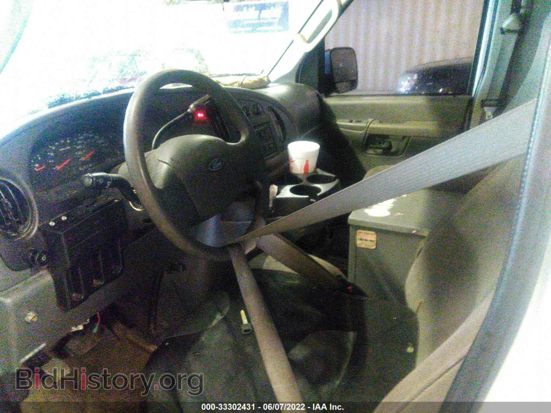 2006 FORD ECONOLINE CARGO VAN - VIN: 1FTNE24L56DA64401 - Photo 10