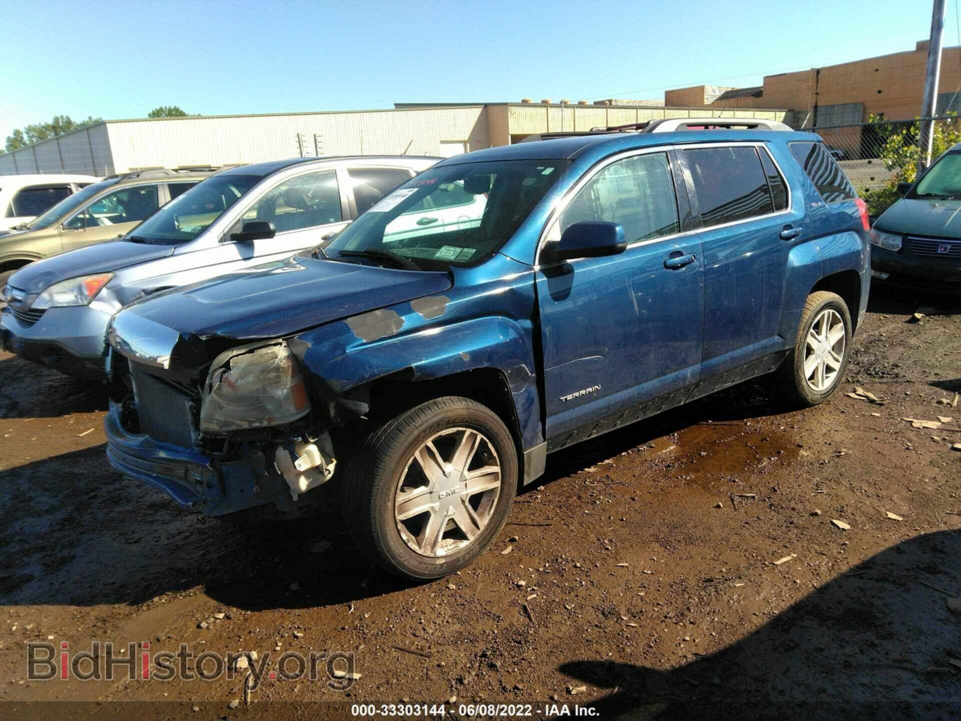 2010 GMC TERRAIN - VIN: 2CTFLEEW0A6382099 - Photo 2