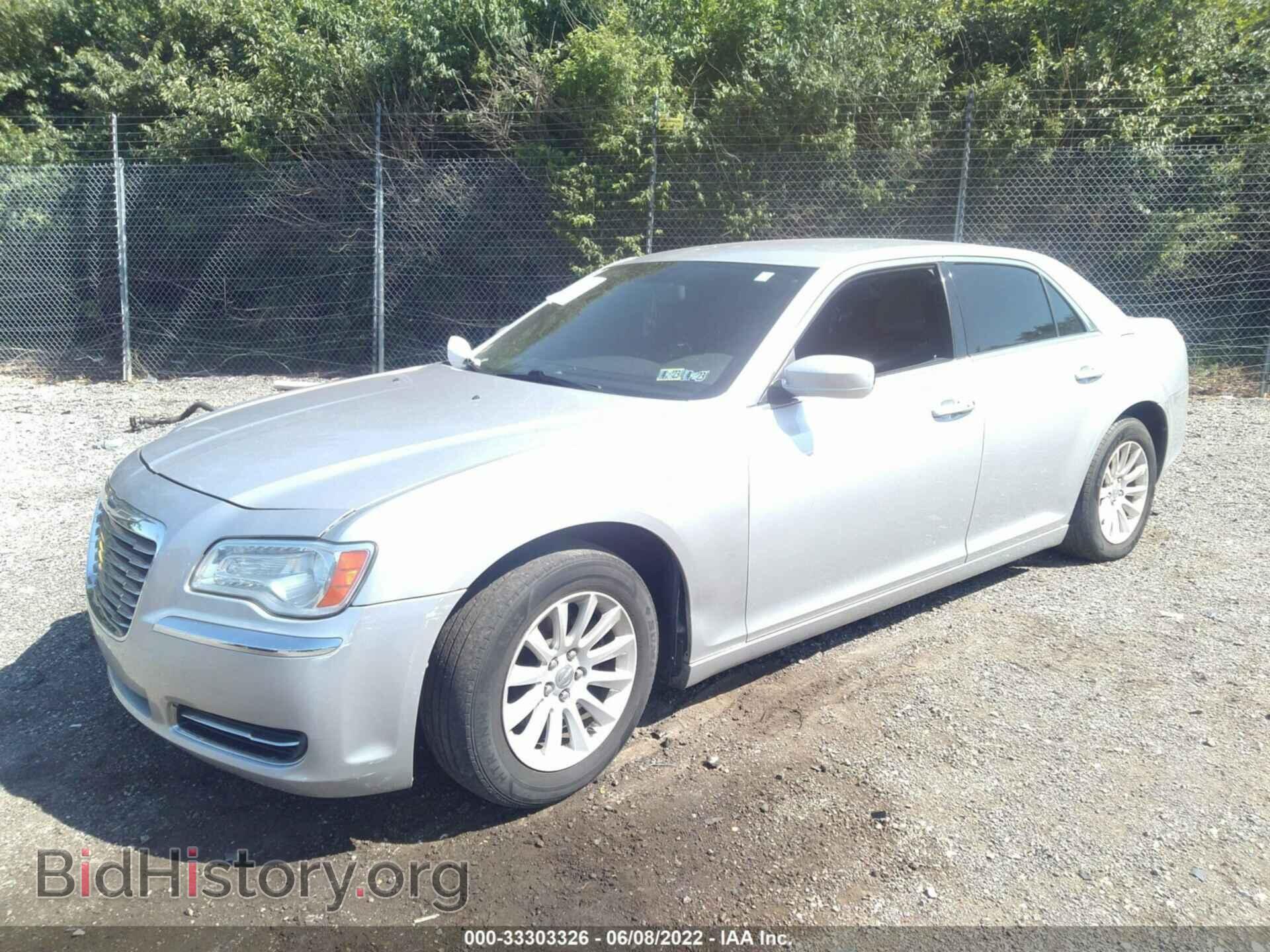 2012 CHRYSLER 300 - VIN: 2C3CCAAG3CH124516 - Photo 2