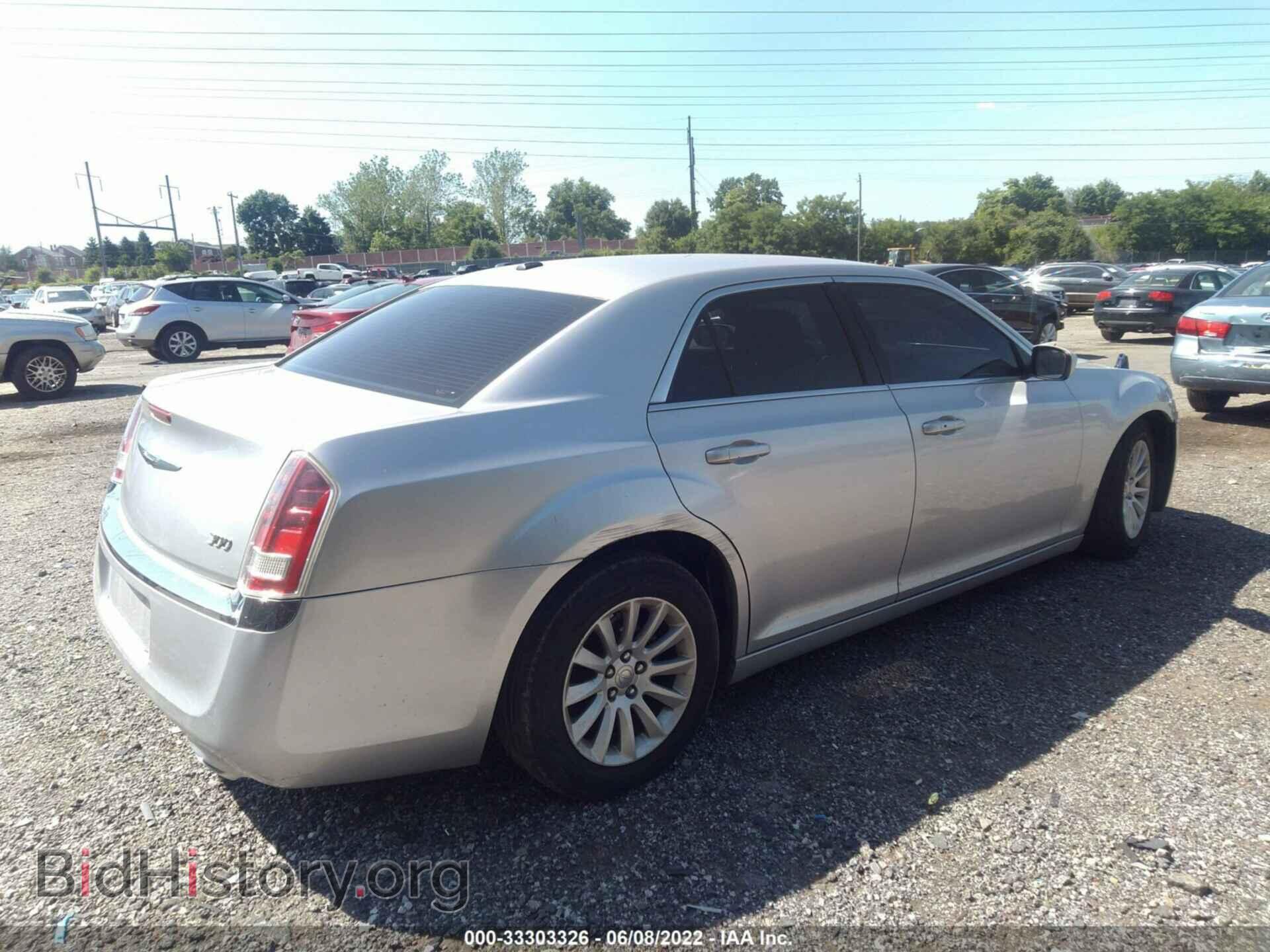 2012 CHRYSLER 300 - VIN: 2C3CCAAG3CH124516 - Photo 4