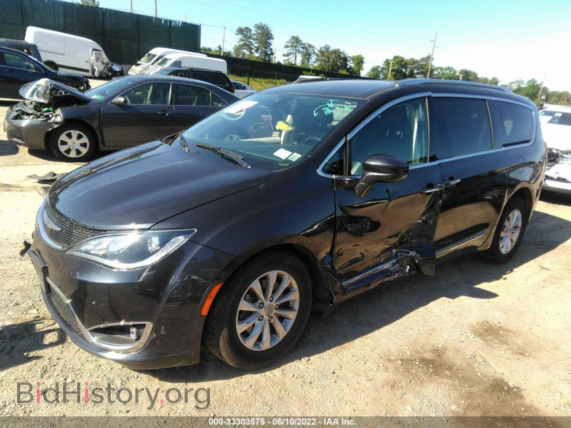 2019 CHRYSLER PACIFICA - VIN: 2C4RC1BG0KR720809 - Фото 2
