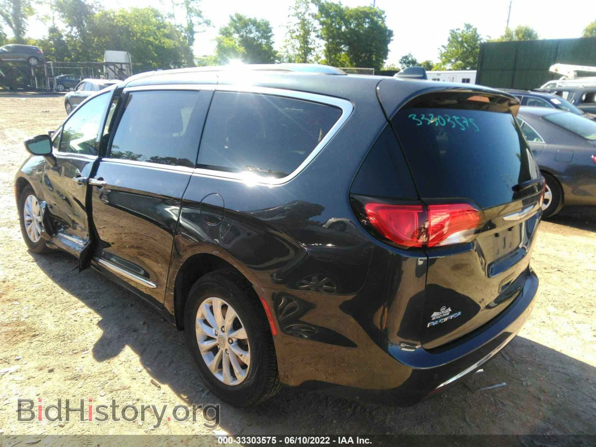 2019 CHRYSLER PACIFICA - VIN: 2C4RC1BG0KR720809 - Фото 3