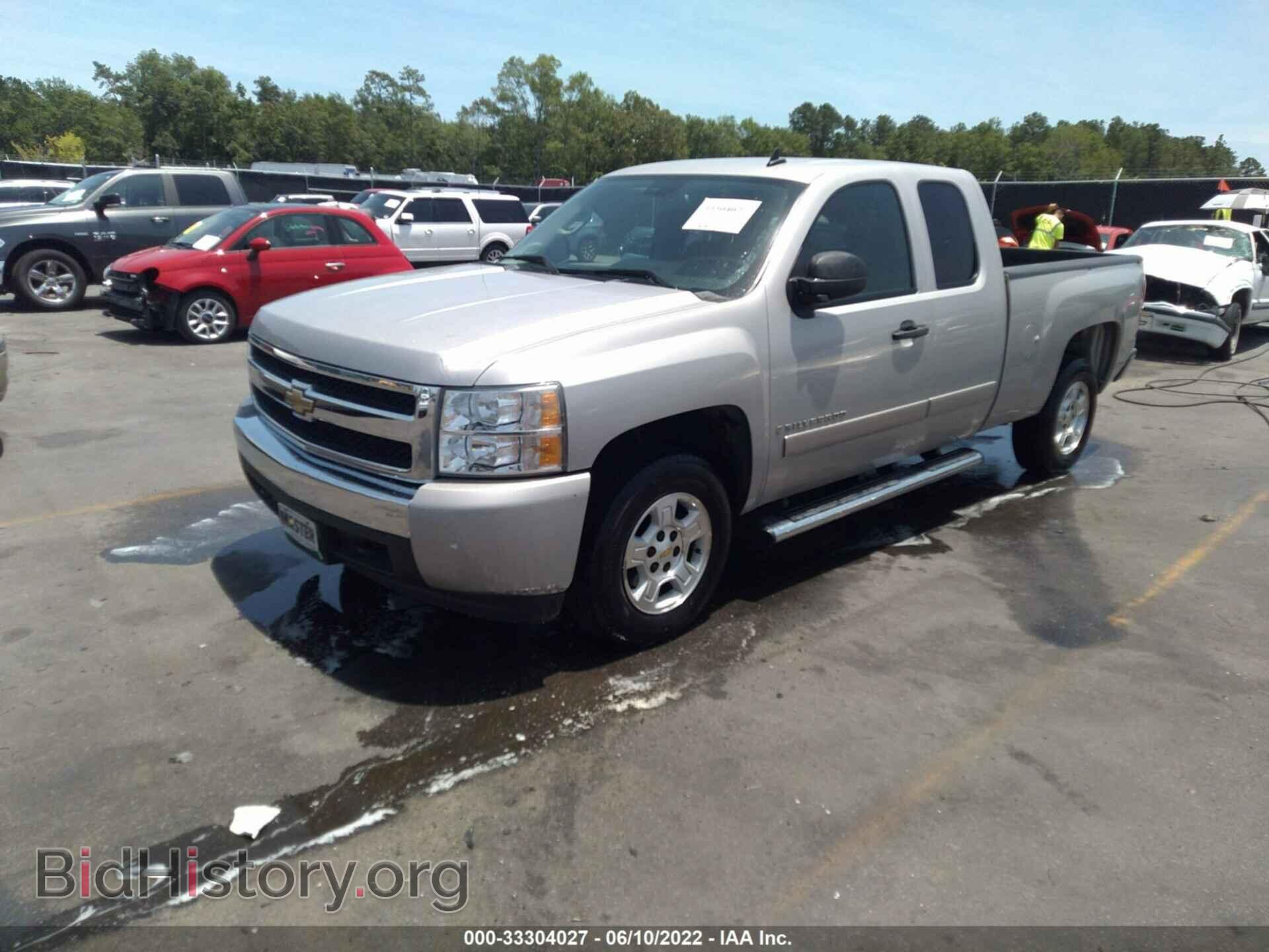 2008 CHEVROLET SILVERADO 1500 - VIN: 2GCEC190181297916 - Фото 2