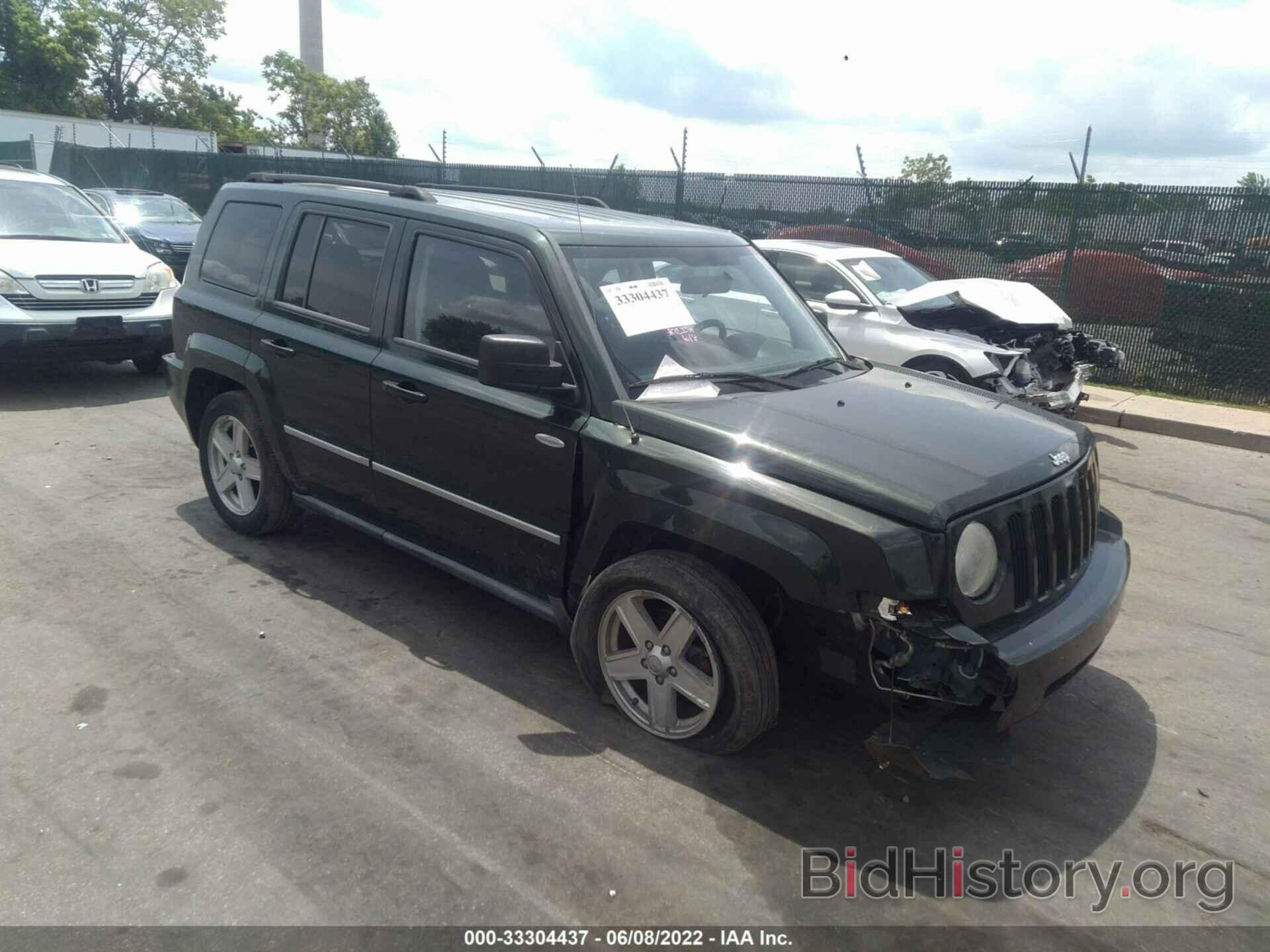 Photo 1J4NF1GB8AD619791 - JEEP PATRIOT 2010