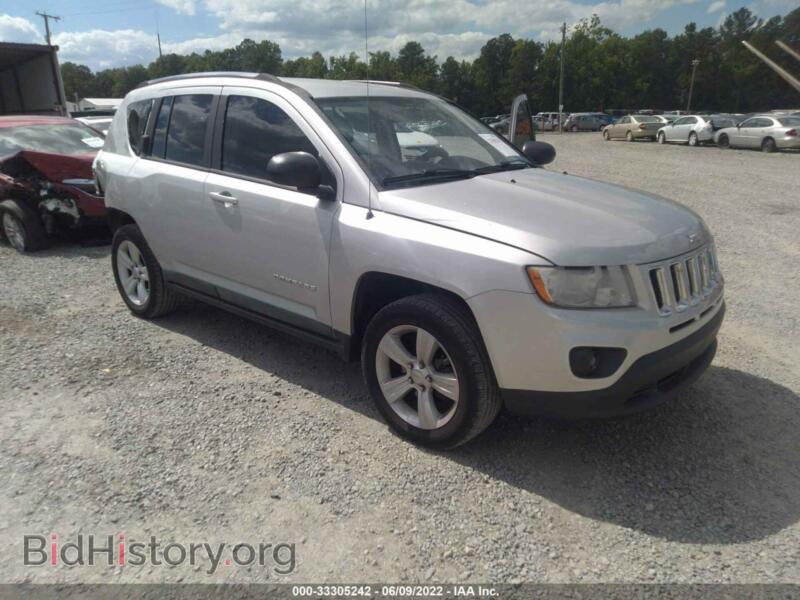 2011 Jeep COMPASS Latitude (VIN 1J4NF1FB8BD258078) — фото 1 из 11, IAAI, повреждение: правая задняя часть
