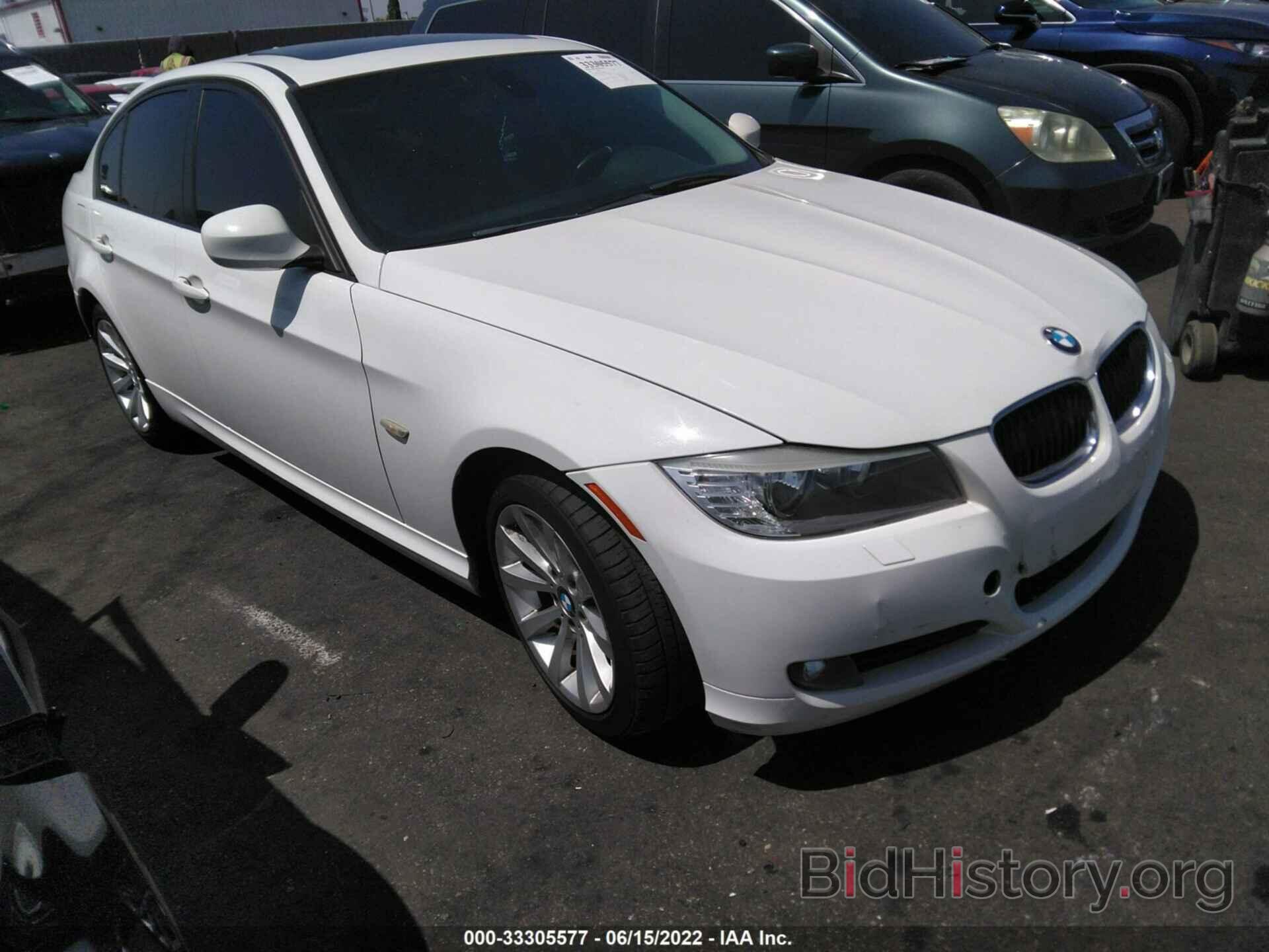 Photo WBAPK5C50BF124876 - BMW 3 SERIES 2011