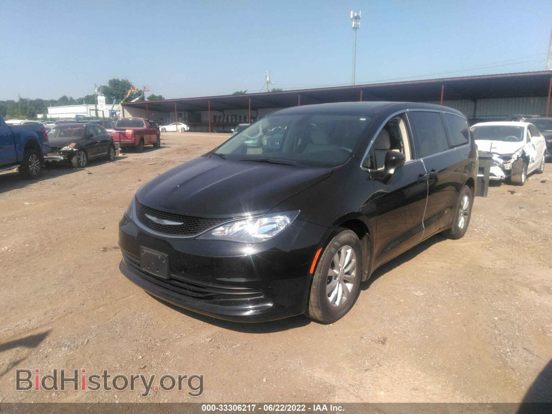 2017 CHRYSLER PACIFICA - VIN: 2C4RC1DG1HR588021 - Photo 2