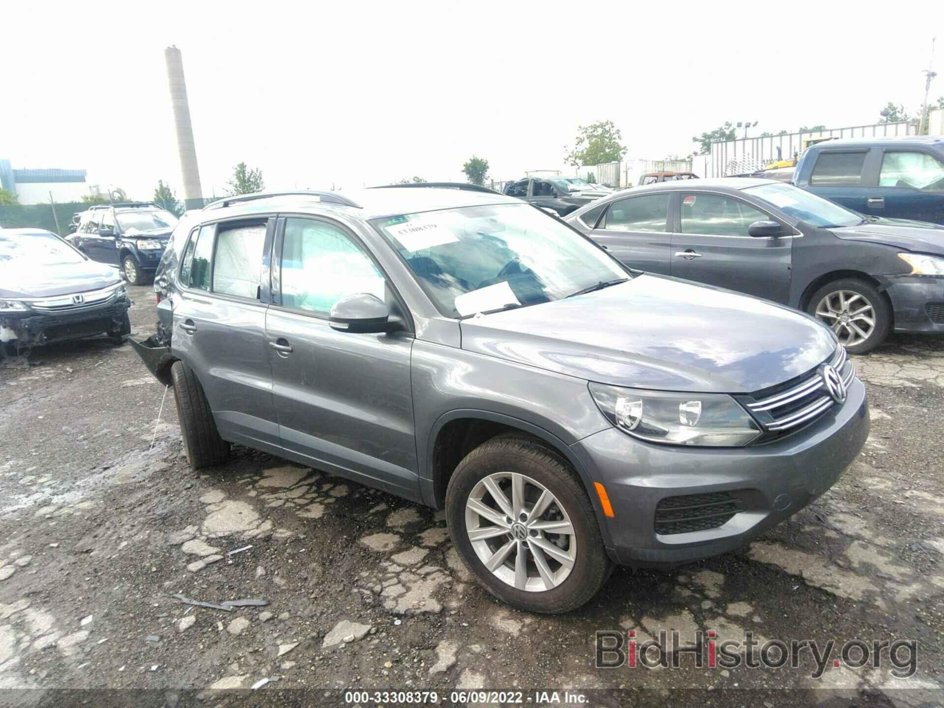 Фотография WVGBV7AX7JK003946 - VOLKSWAGEN TIGUAN LIMITED 2018