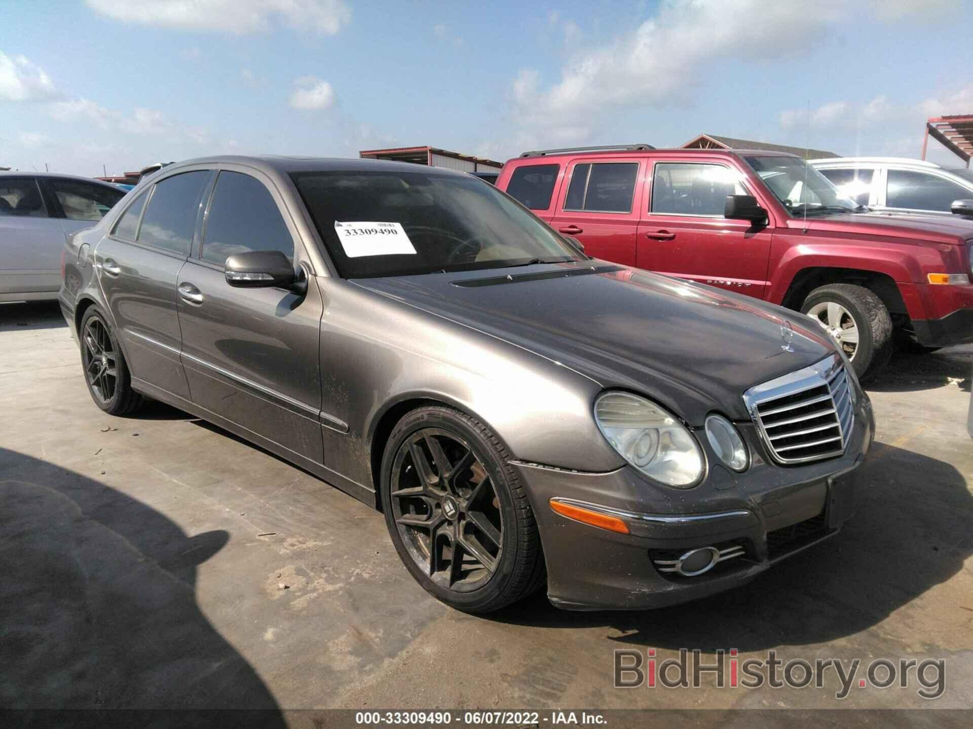 Photo WDBUF56X78B264168 - MERCEDES-BENZ E-CLASS 2008