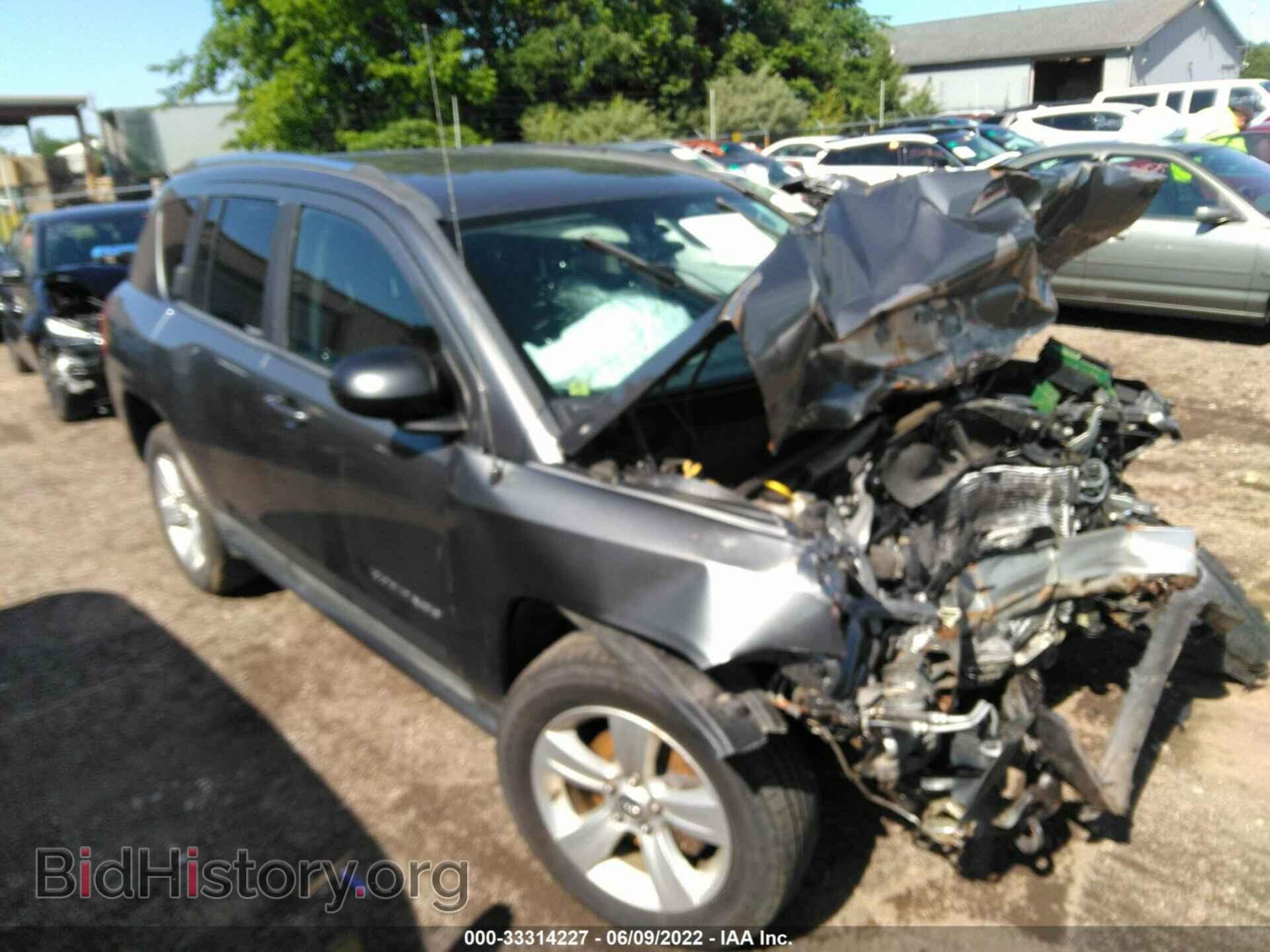 Photo 1J4NF1FB2BD278505 - JEEP COMPASS 2011