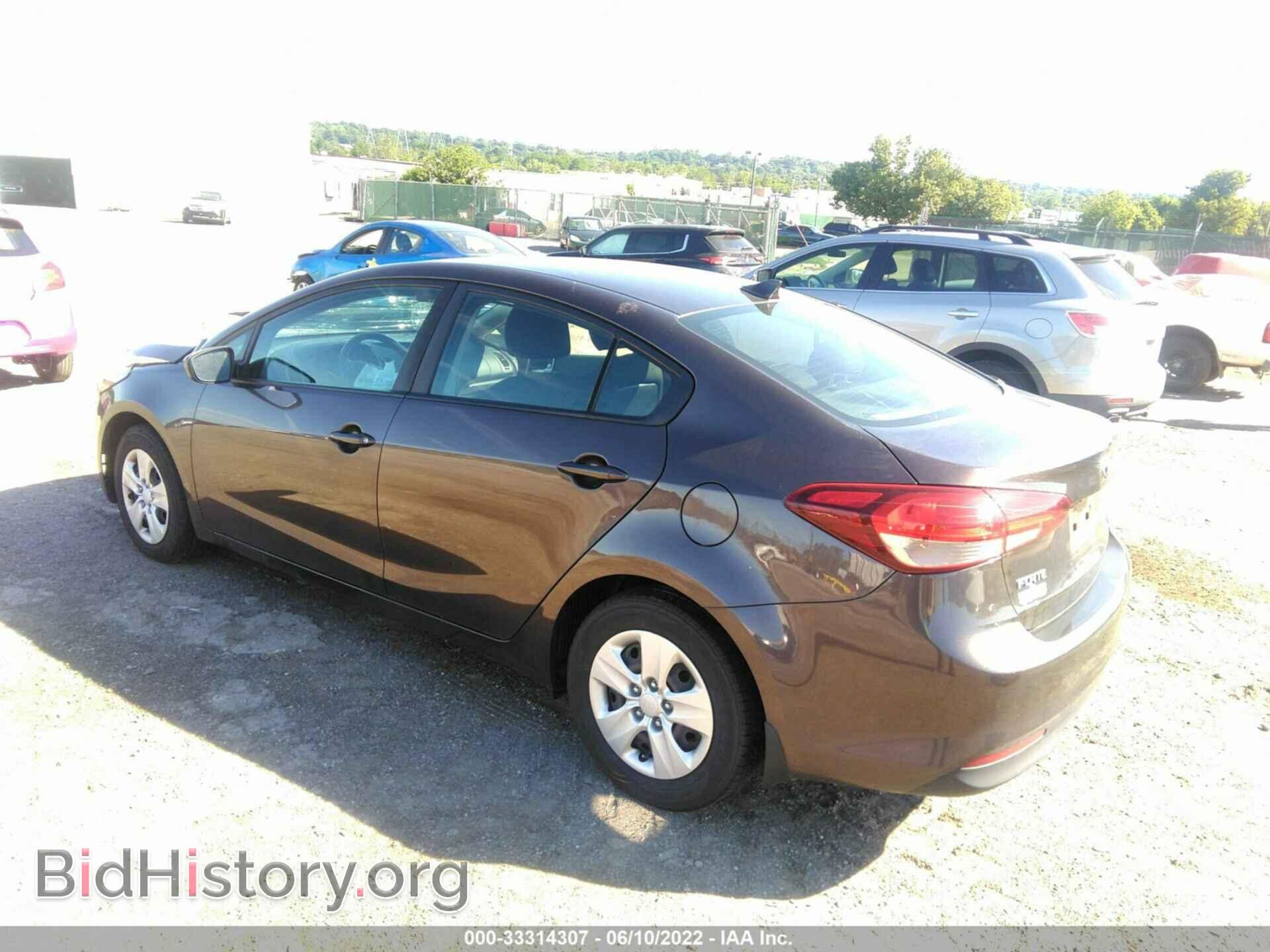 2017 KIA FORTE - VIN: 3KPFK4A74HE133550 - Photo 3