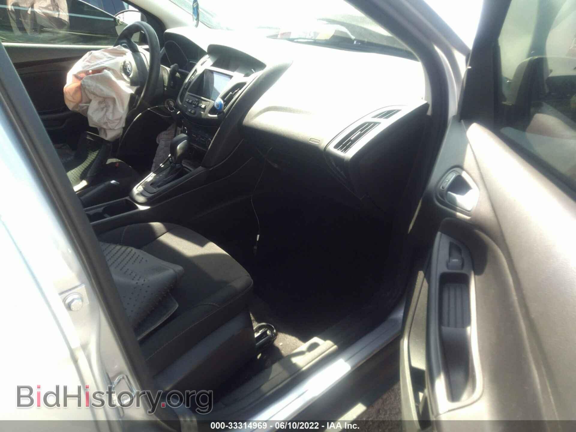 2017 FORD FOCUS - VIN: 1FADP3F26HL304599 - Photo 5