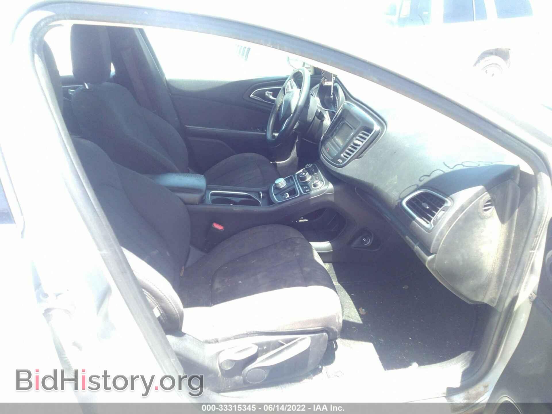 2016 CHRYSLER 200 - VIN: 1C3CCCAB5GN103504 - Фото 5