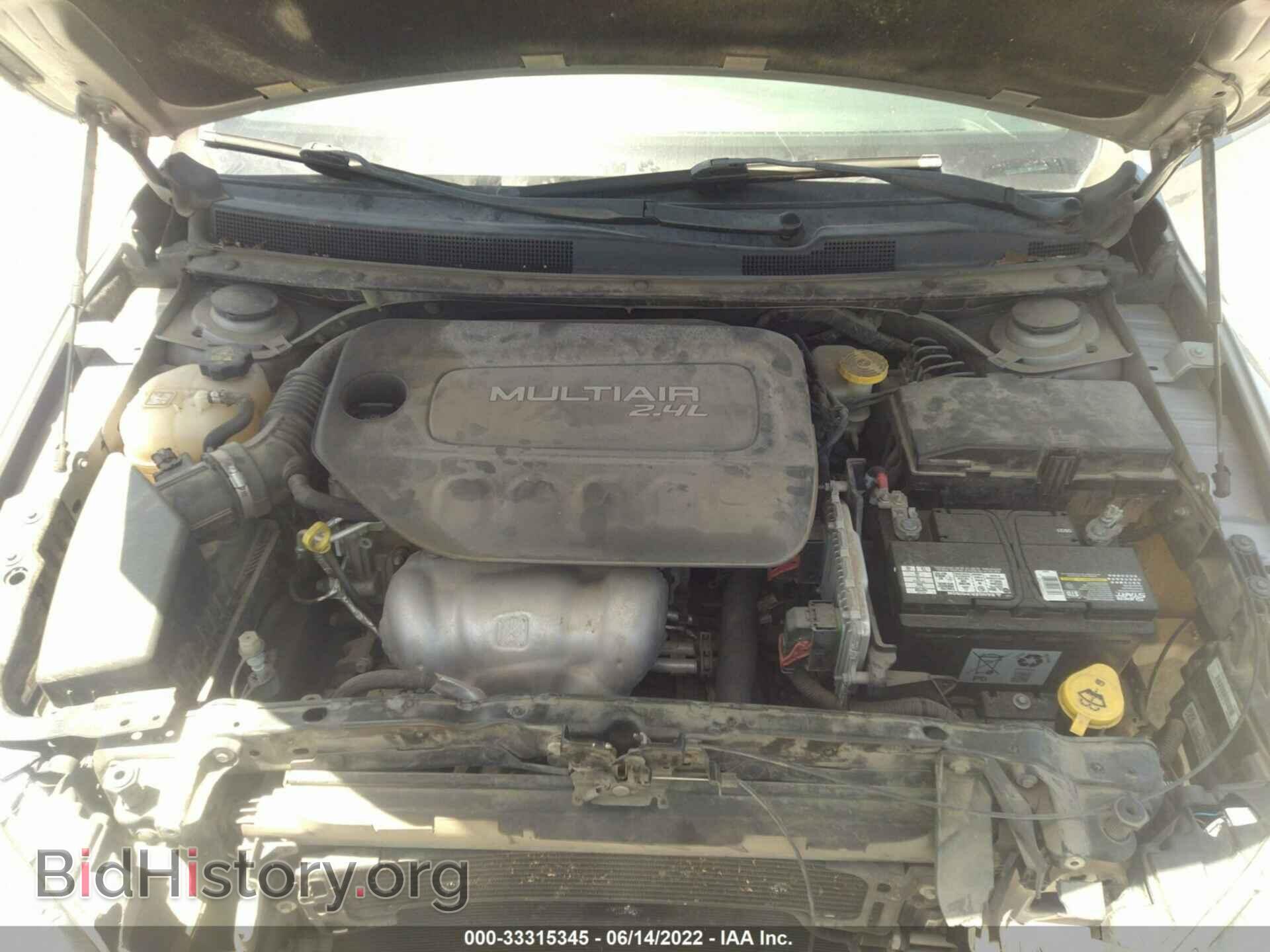 2016 CHRYSLER 200 - VIN: 1C3CCCAB5GN103504 - Фото 10