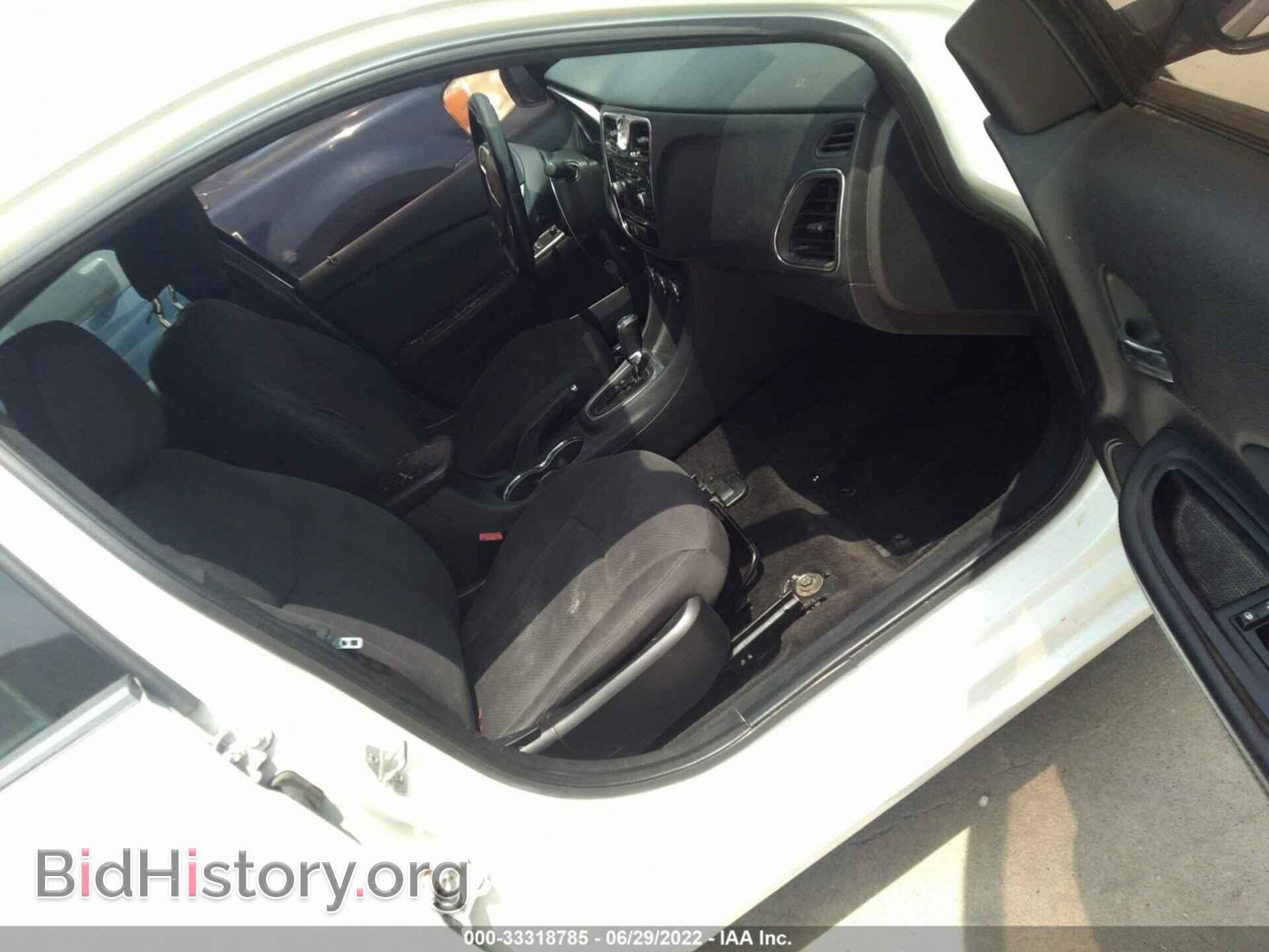 2012 CHRYSLER 200 - VIN: 1C3CCBBB0CN210236 - Фото 5