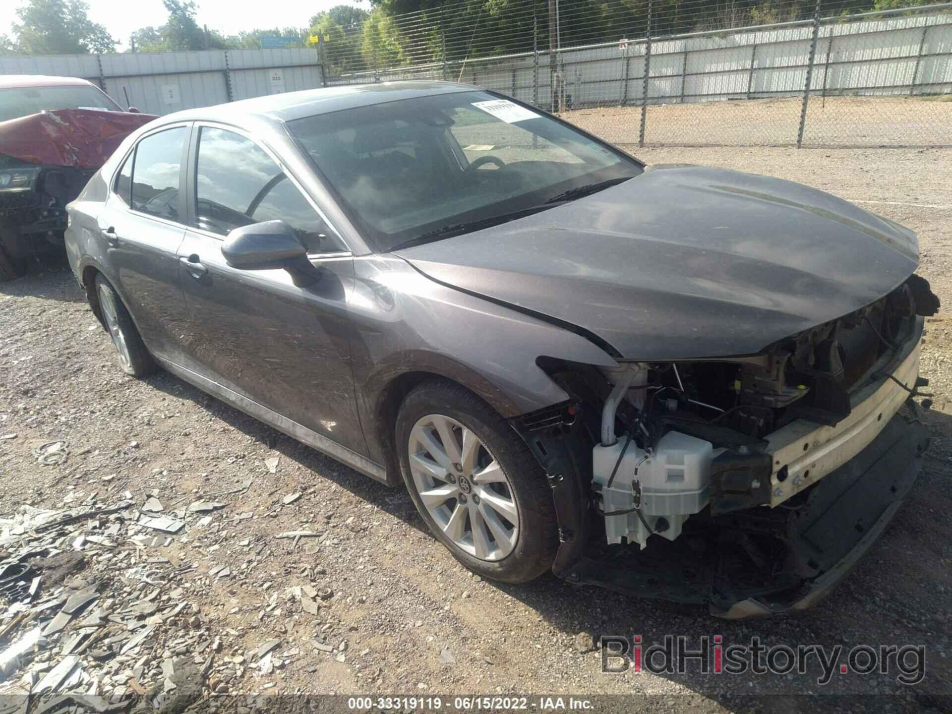 Photo 4T1B11HK9JU159476 - TOYOTA CAMRY 2018