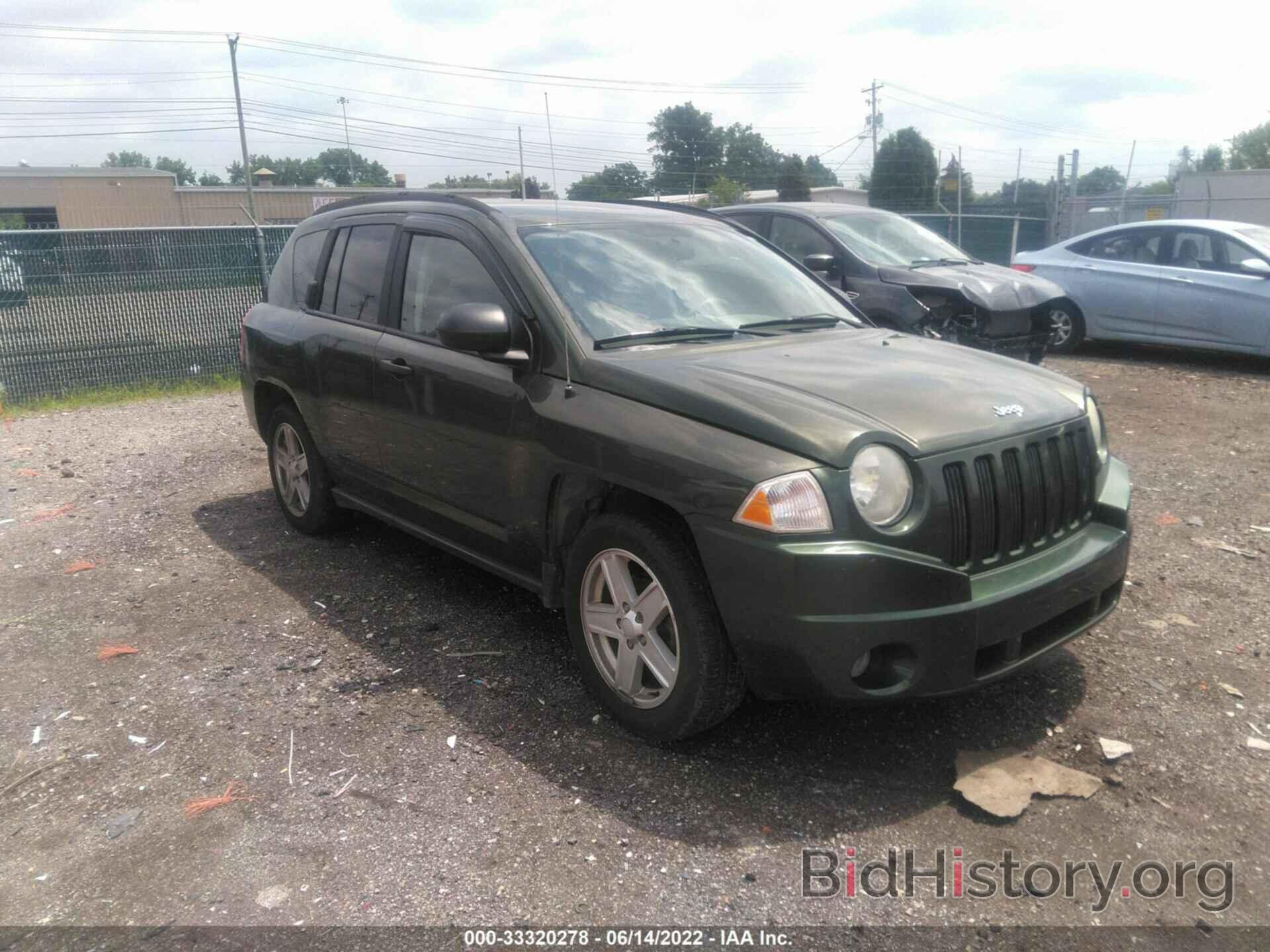 Photo 1J8FF47W27D418131 - JEEP COMPASS 2007