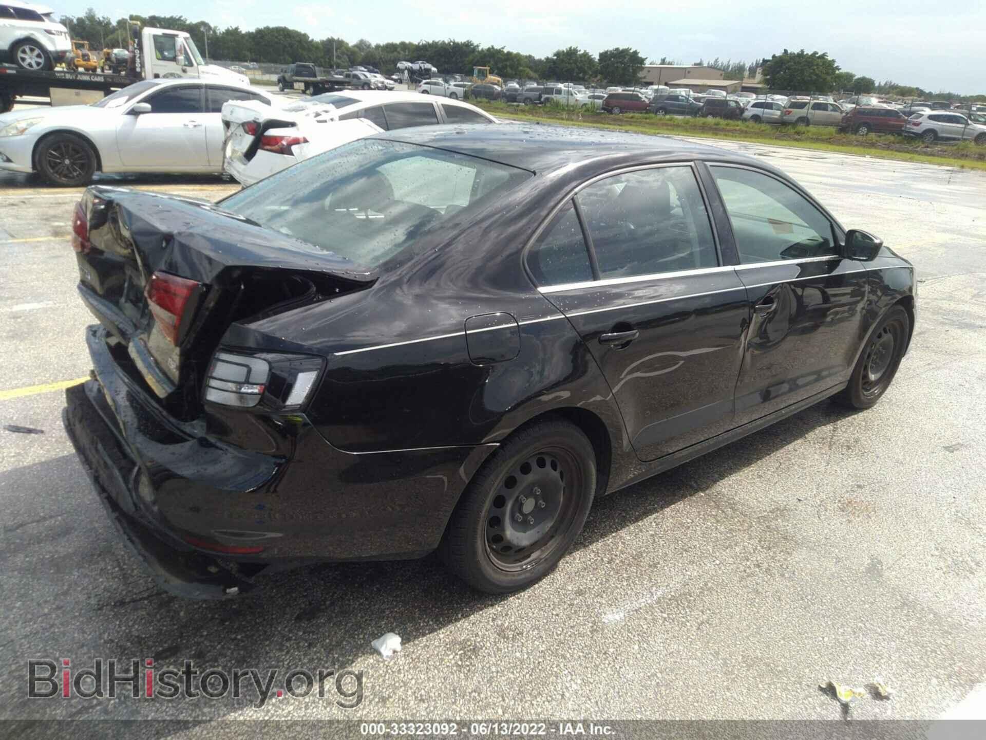 2017 VOLKSWAGEN JETTA - VIN: 3VW2B7AJ7HM321011 - Фото 4