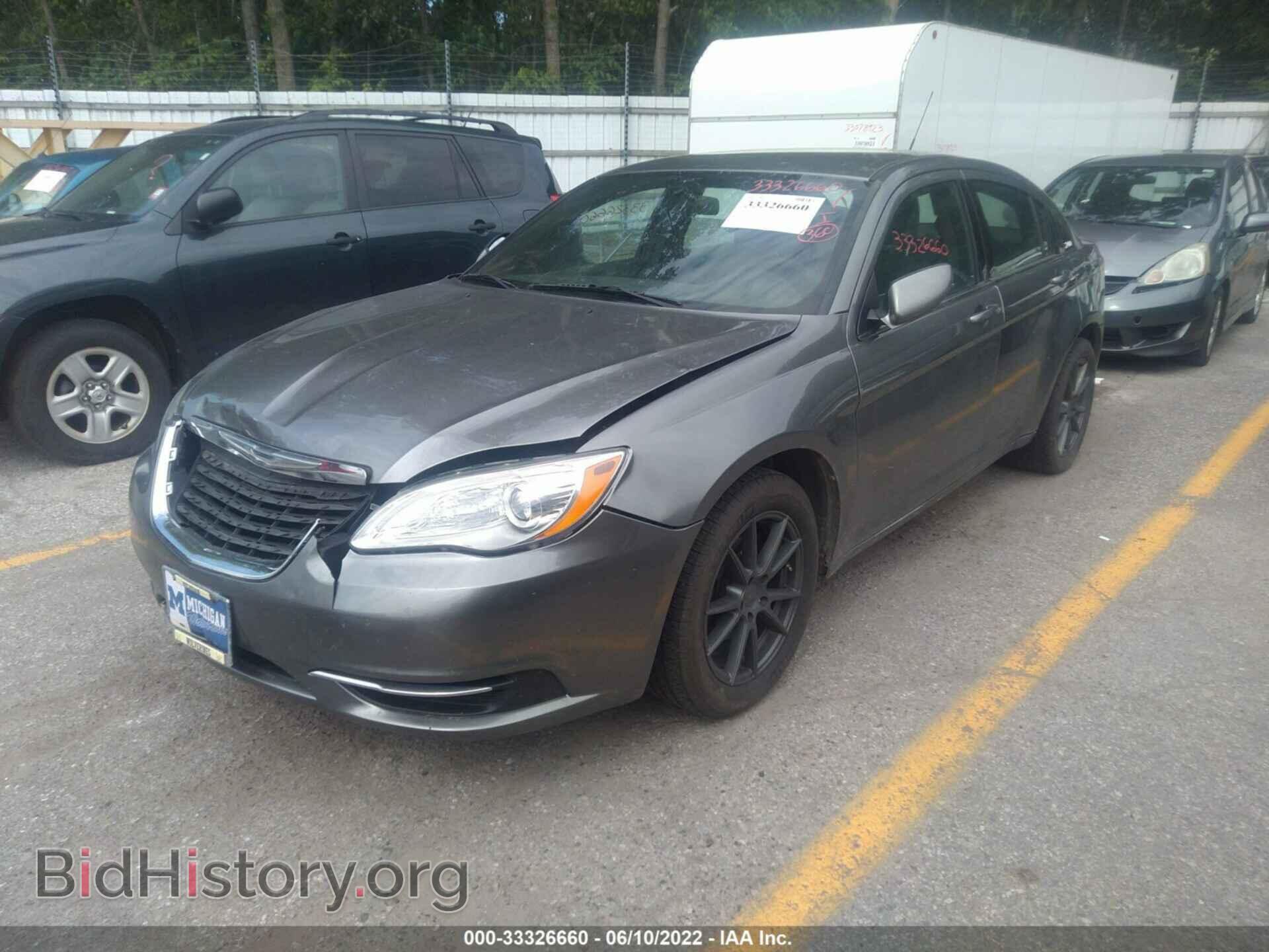 2013 CHRYSLER 200 - VIN: 1C3CCBAB2DN553438 - Фото 2