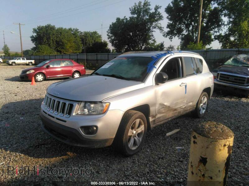 2011 Jeep COMPASS (VIN 1J4NT1FA2BD138552) — photo 2 of 15