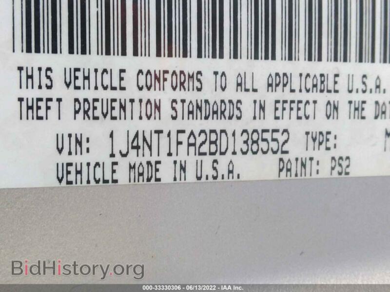 2011 Jeep COMPASS (VIN 1J4NT1FA2BD138552) — photo 9 of 15