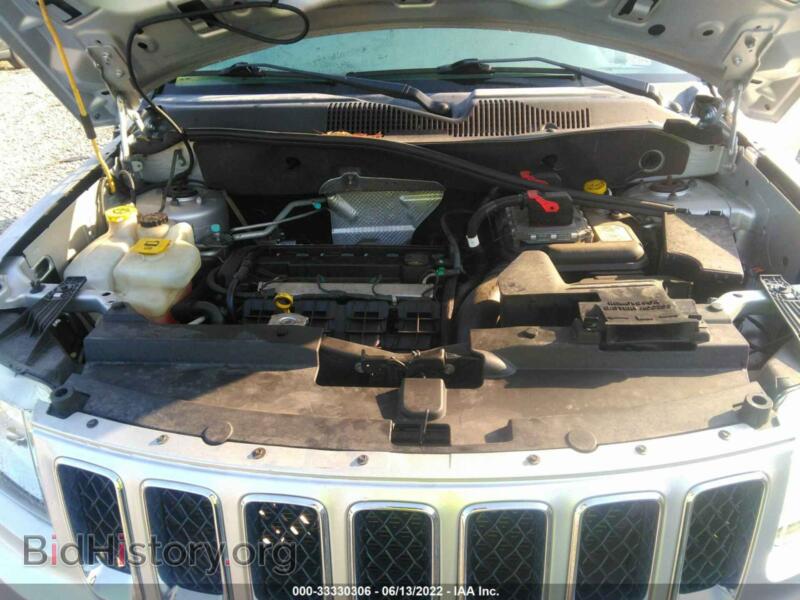 2011 Jeep COMPASS (VIN 1J4NT1FA2BD138552) — photo 10 of 15