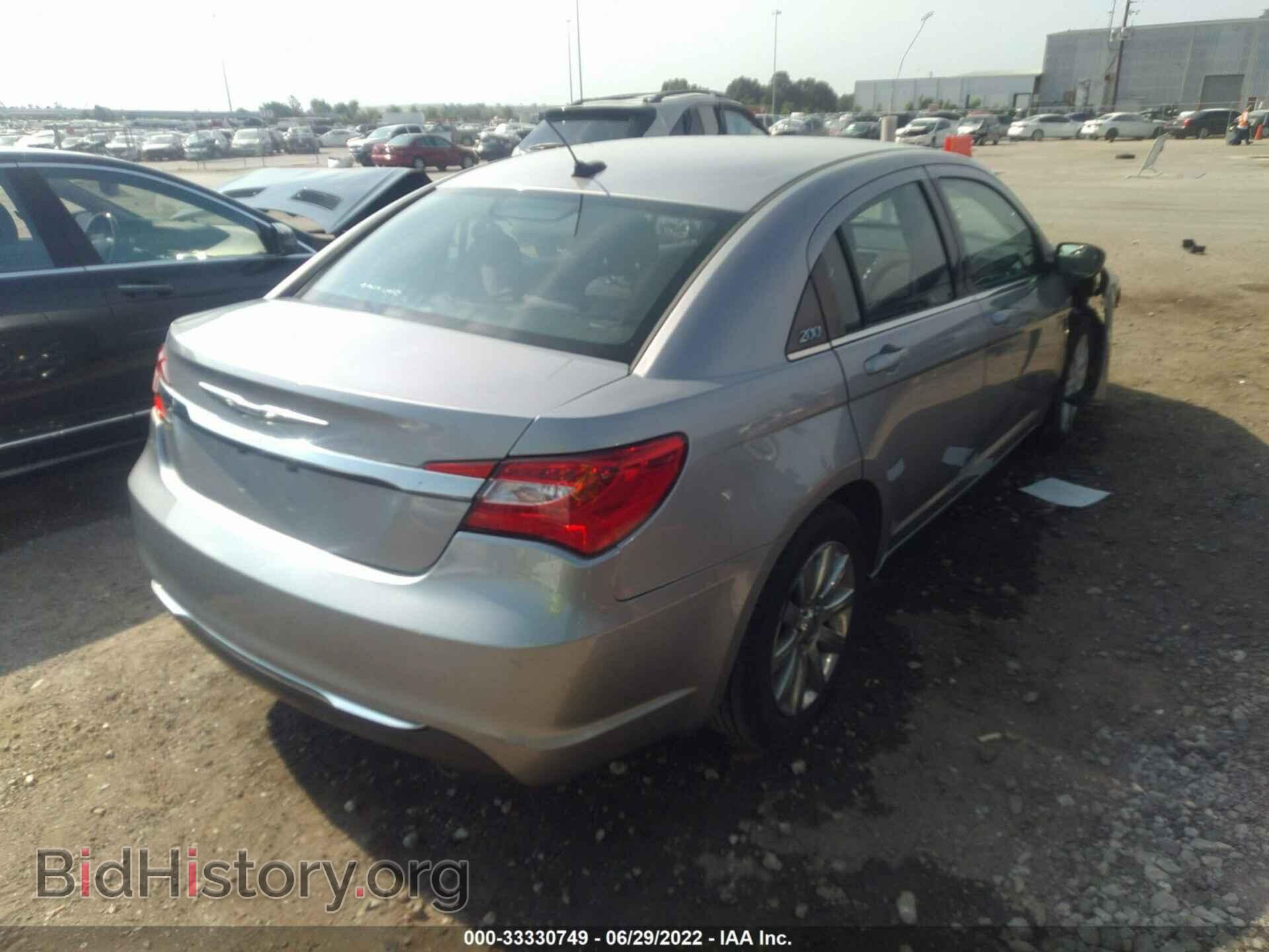 2013 CHRYSLER 200 - VIN: 1C3CCBBG4DN532259 - Фото 4
