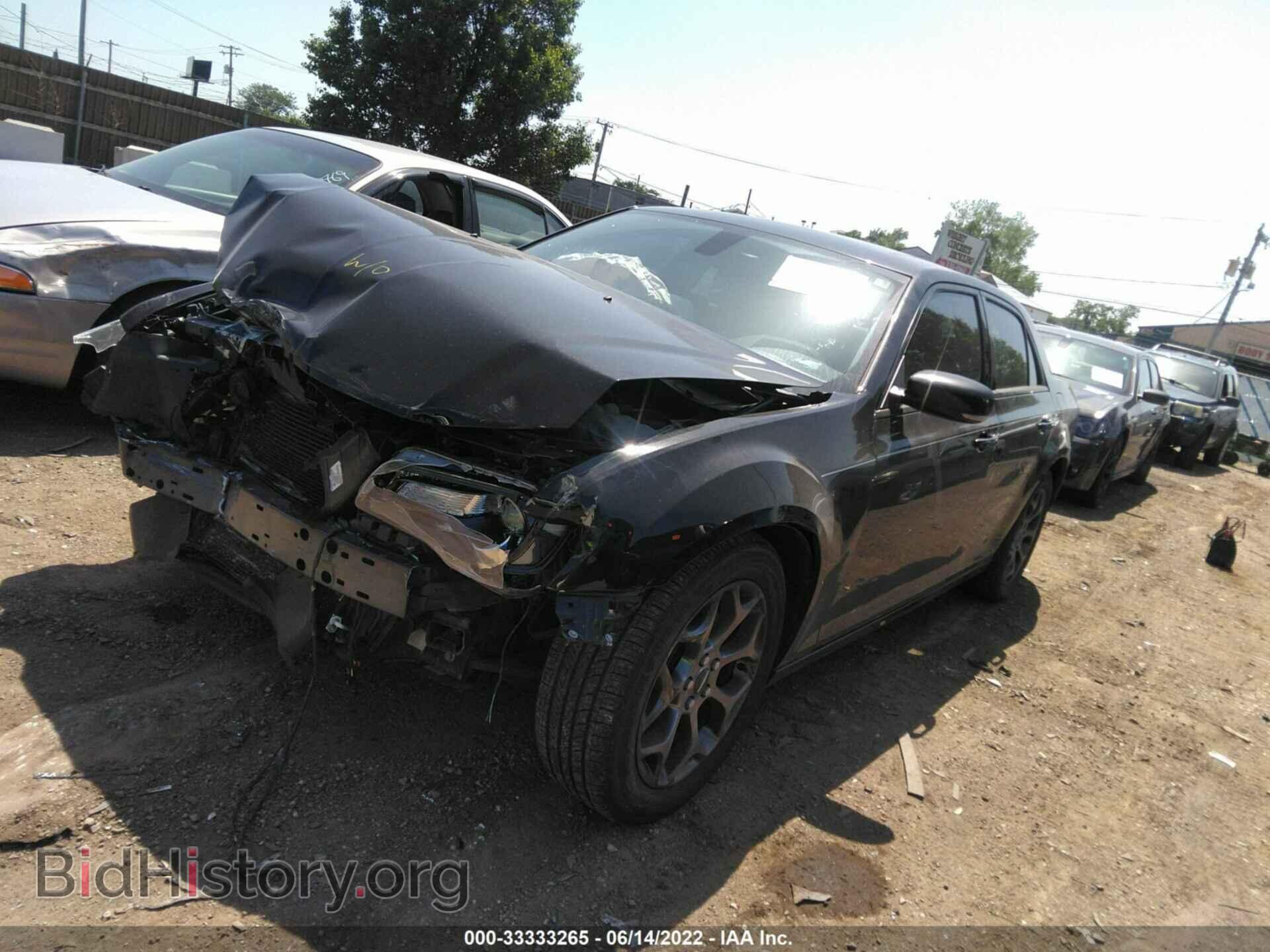 2016 CHRYSLER 300 - VIN: 2C3CCAGG8GH239058 - Фото 2