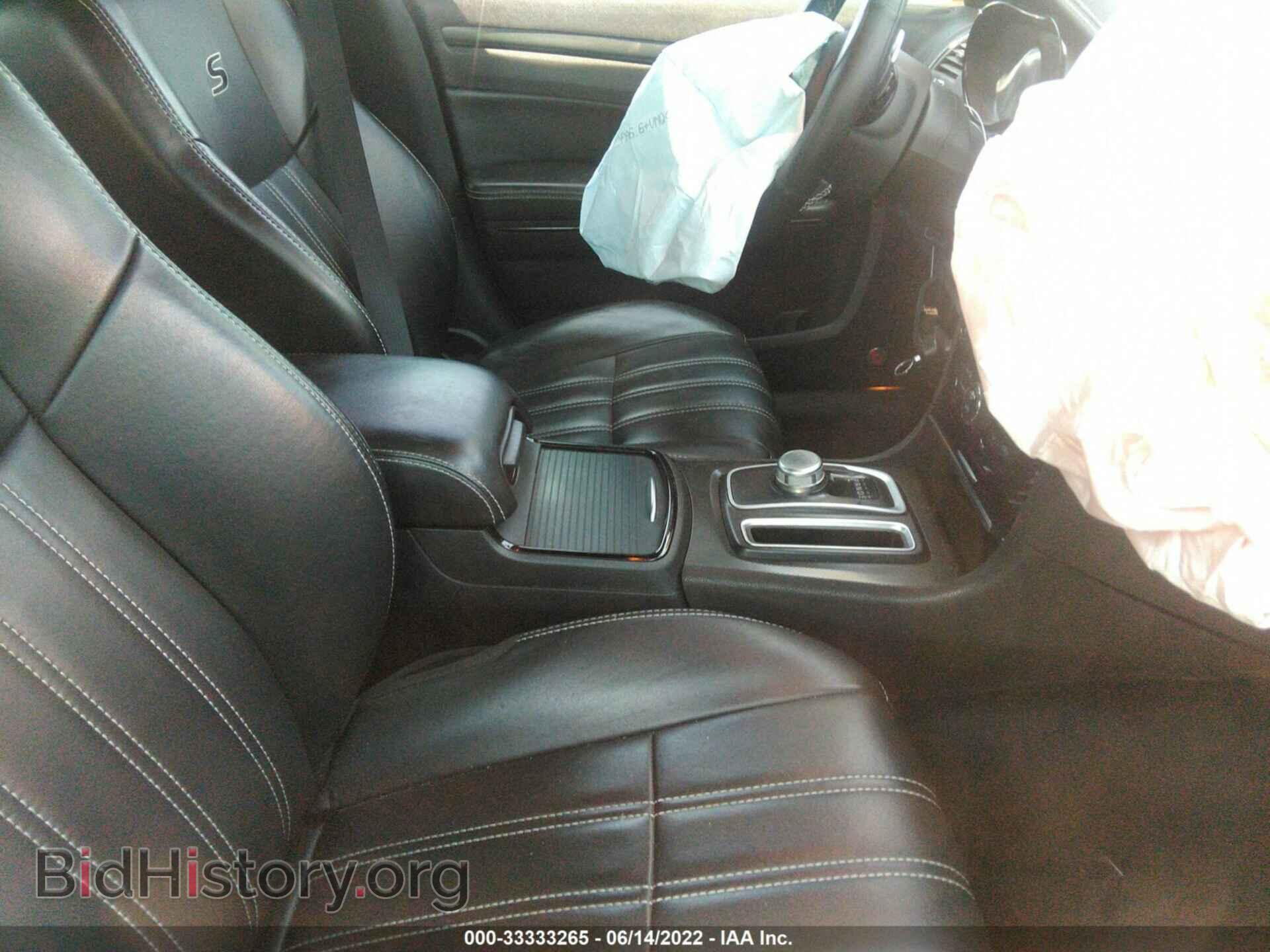 2016 CHRYSLER 300 - VIN: 2C3CCAGG8GH239058 - Фото 5