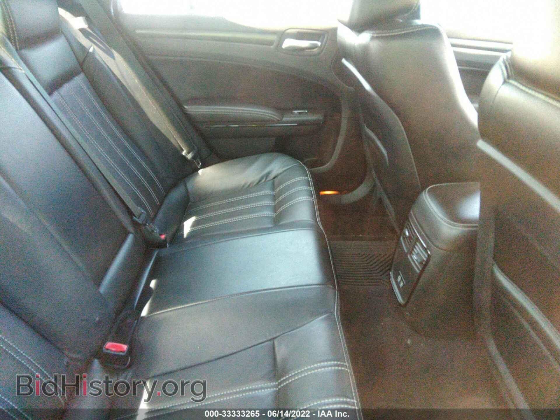 2016 CHRYSLER 300 - VIN: 2C3CCAGG8GH239058 - Фото 8