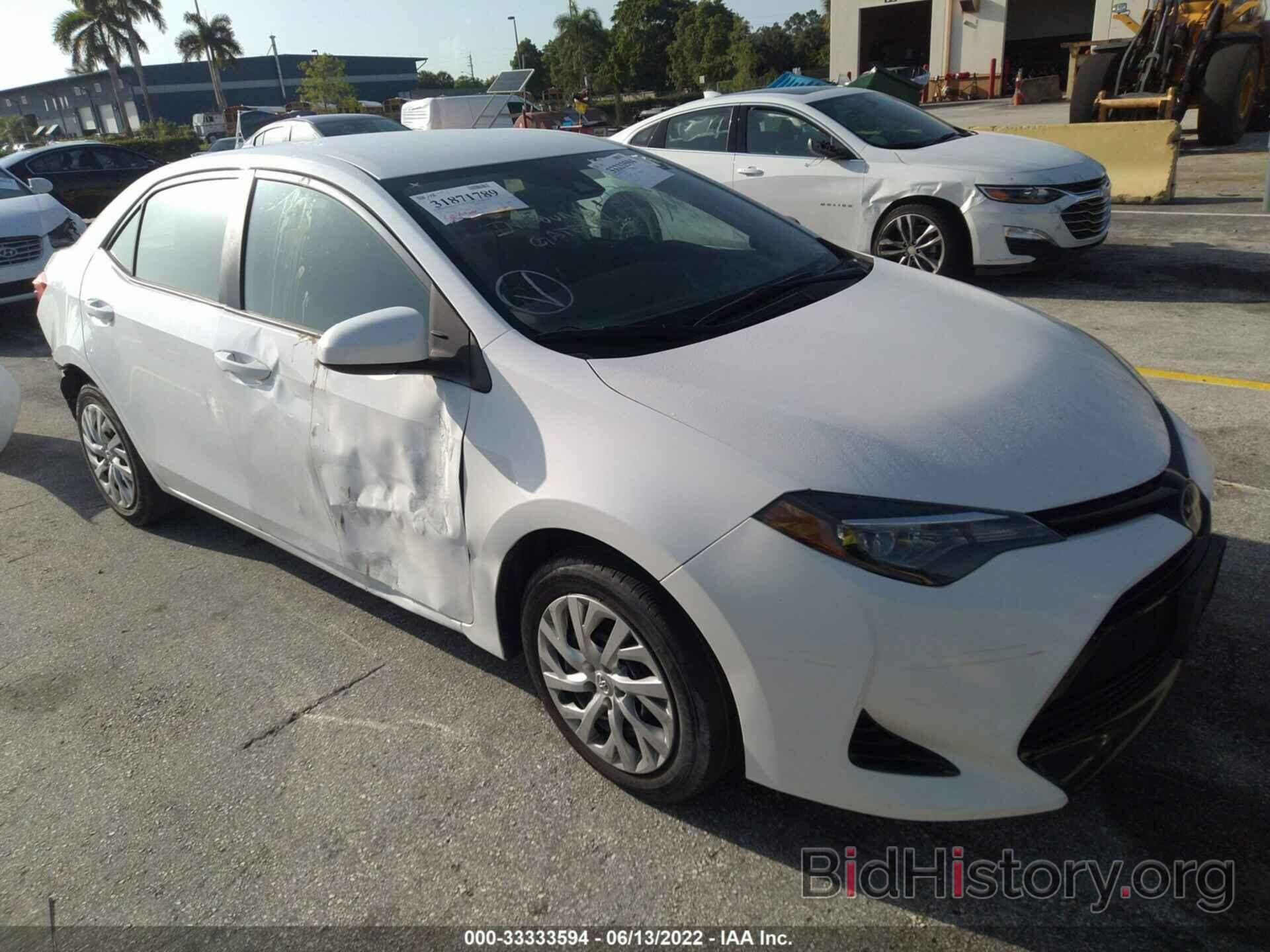 Photo 2T1BURHE5JC087984 - TOYOTA COROLLA 2018