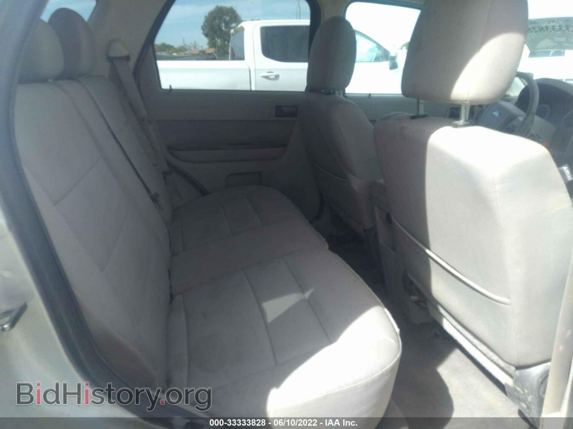 2011 FORD ESCAPE - VIN: 1FMCU5K33BKC53807 - Фото 8